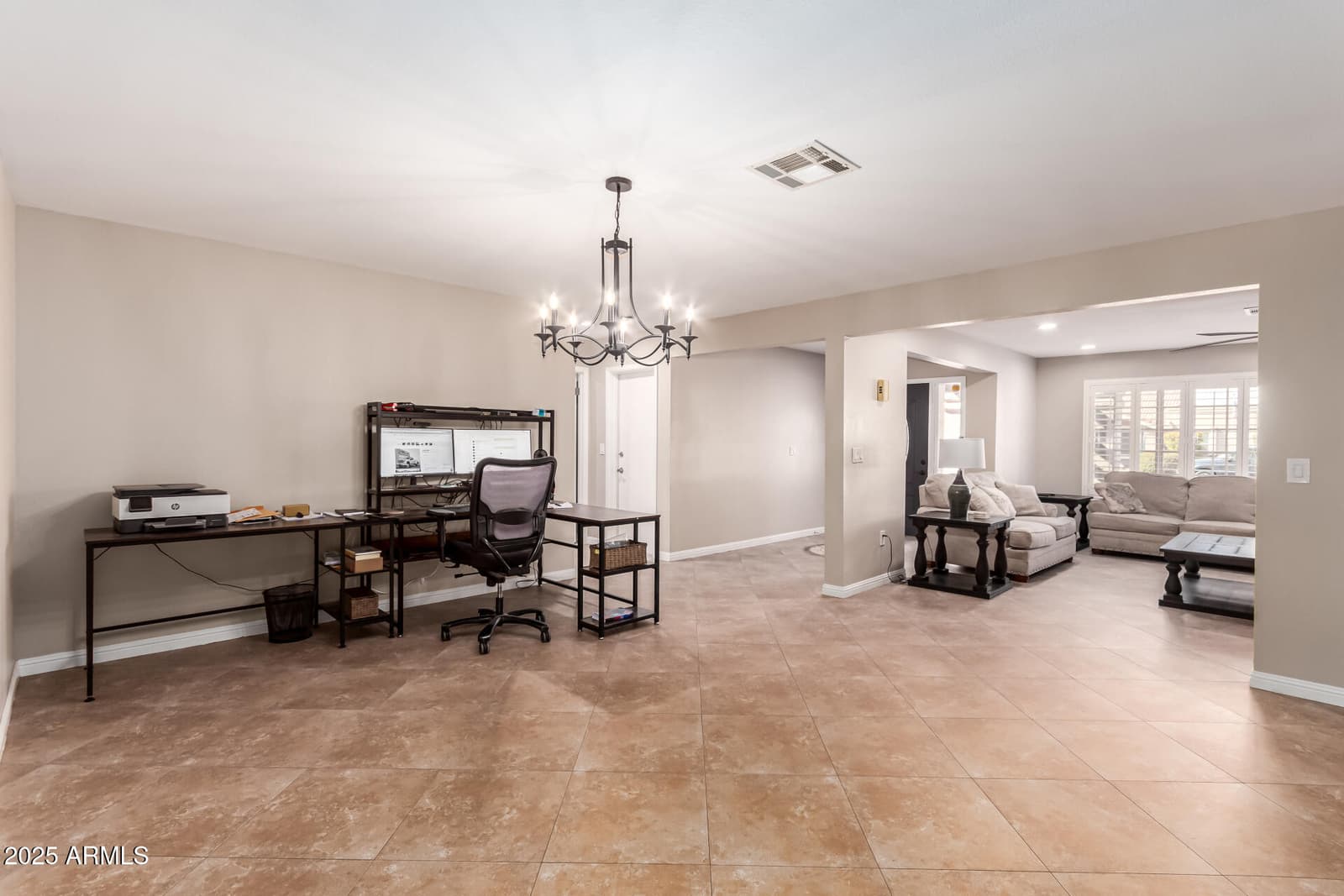 4037 S TAYLOR Drive, Tempe, AZ 85282 — photo 9 of 42