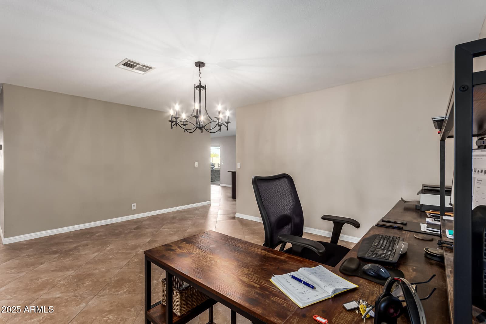 4037 S TAYLOR Drive, Tempe, AZ 85282 — photo 10 of 42