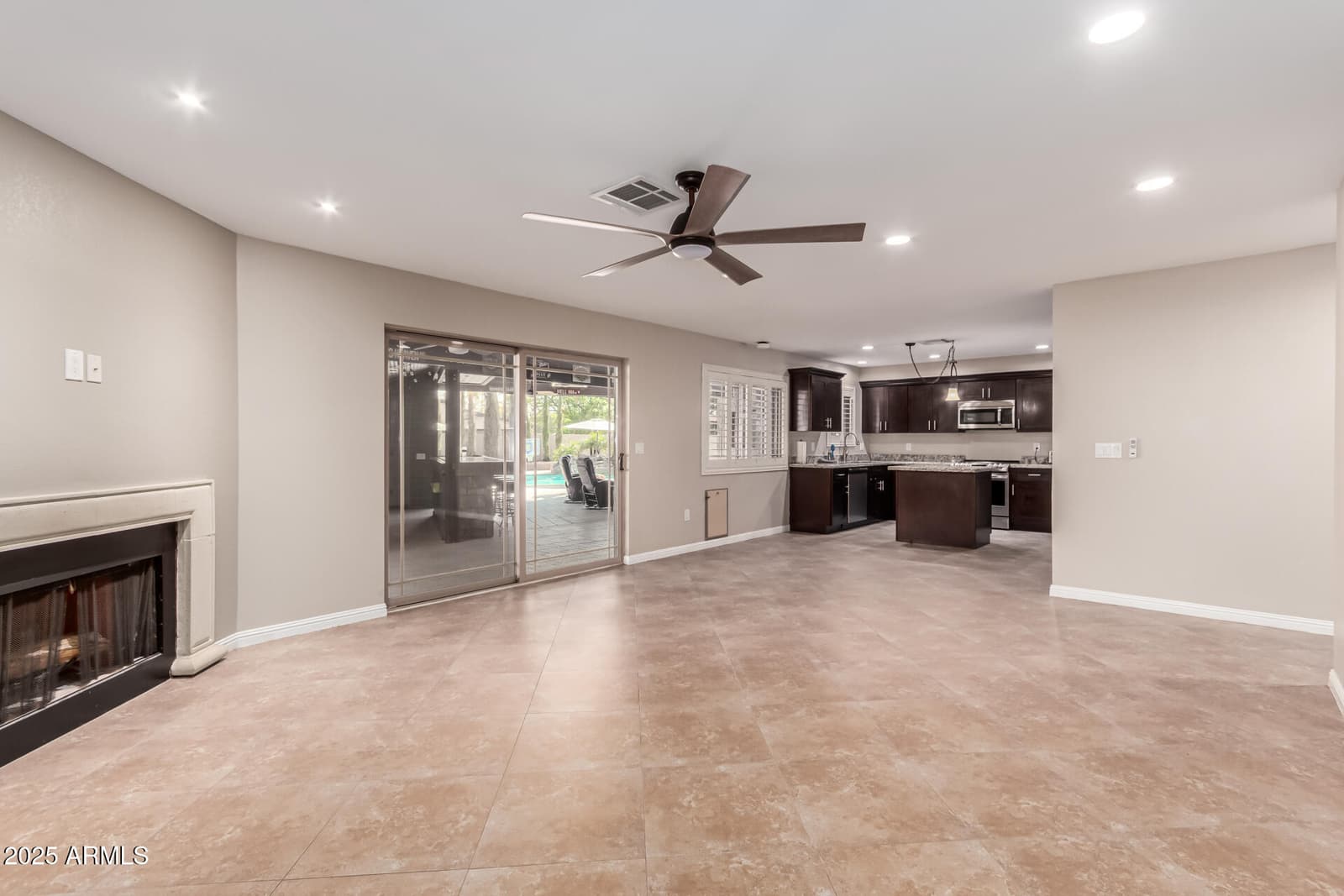 4037 S TAYLOR Drive, Tempe, AZ 85282 — photo 12 of 42