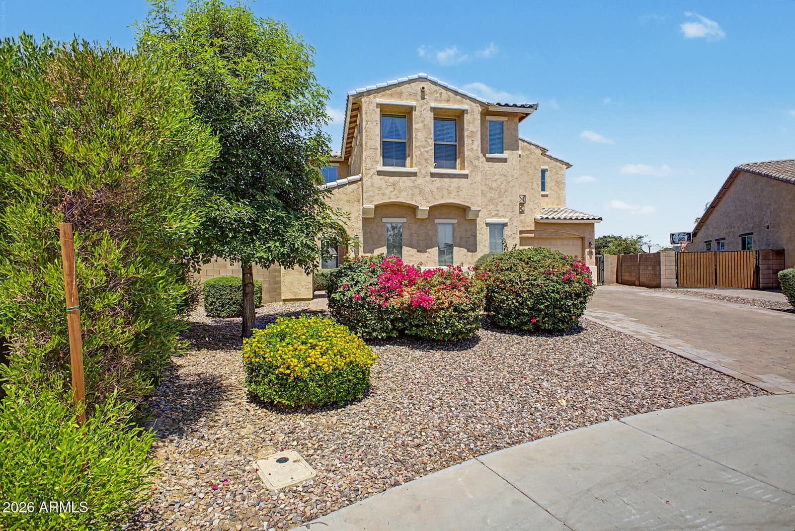 5286 S PONDEROSA Drive, Gilbert, AZ 85298 — photo 5 of 40
