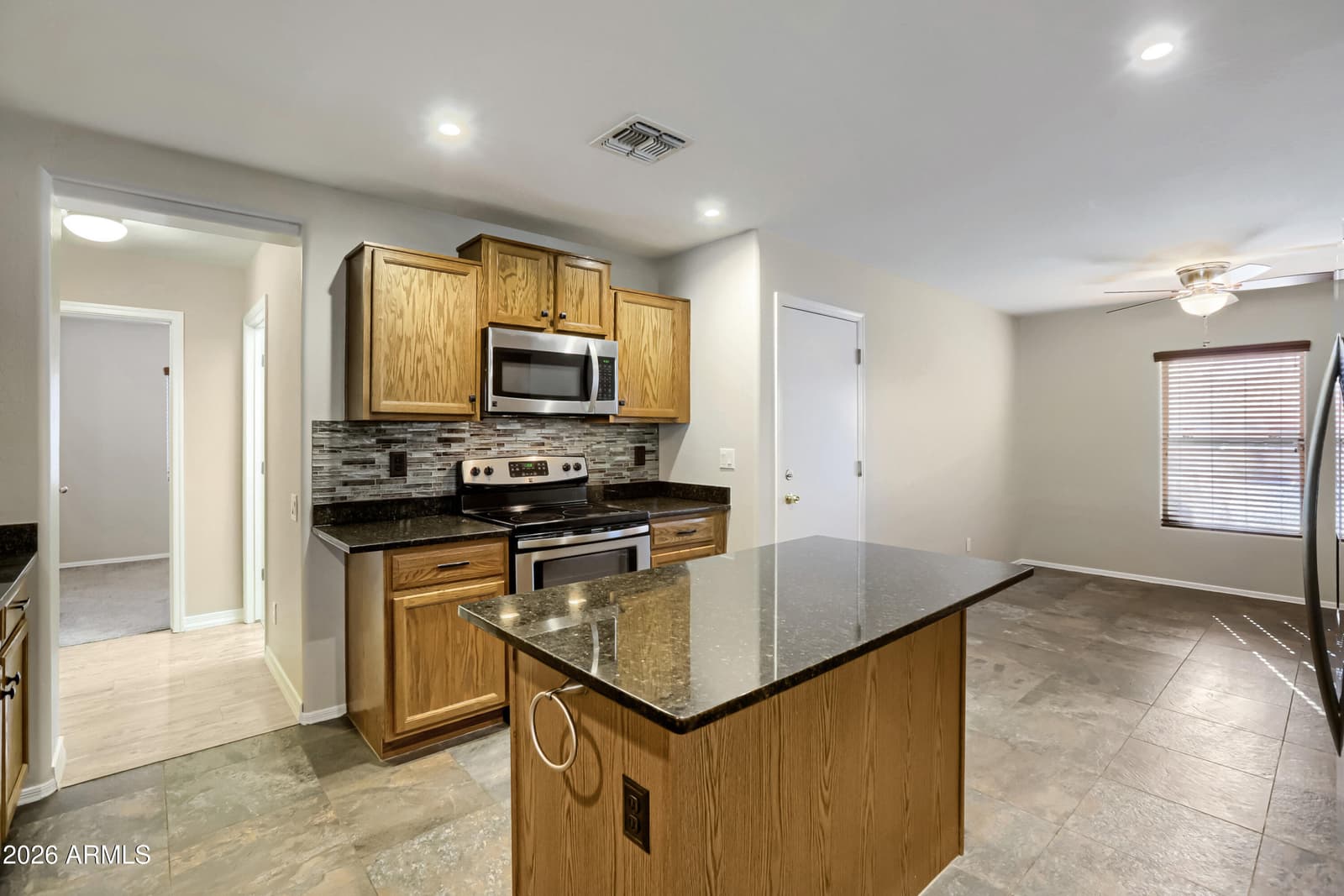 19273 N AUSTIN Court, Maricopa, AZ 85138 — photo 12 of 29