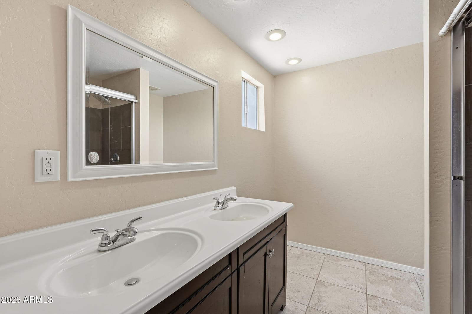 742 E PEPPER Drive, Casa Grande, AZ 85122 — photo 8 of 40