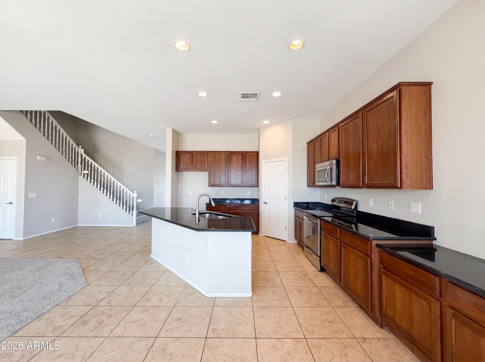 17104 N OLIVETO Avenue, Maricopa, AZ 85138 — photo 10 of 23
