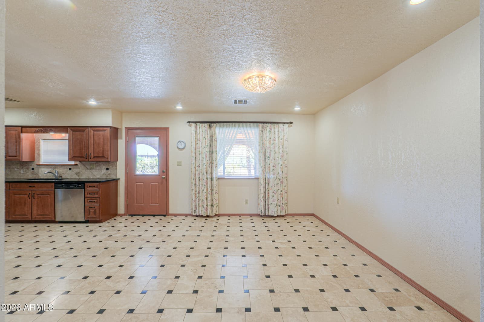 34200 S REYNOLDS Road, Black Canyon City, AZ 85324 — photo 14 of 82