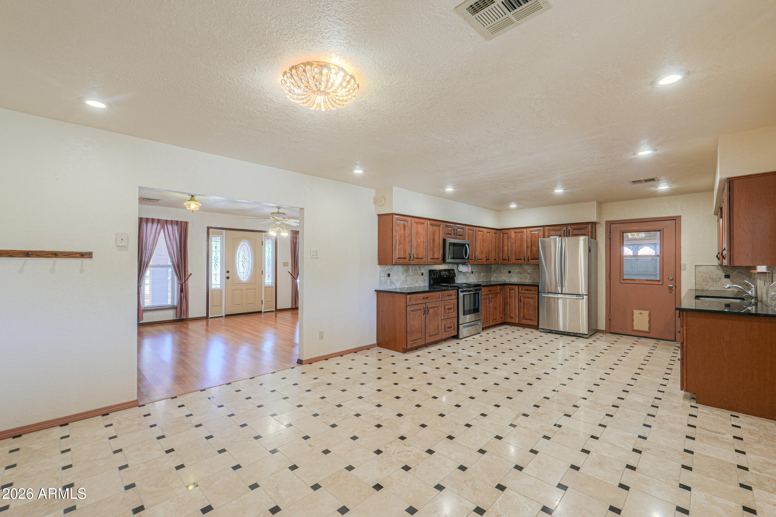 34200 S REYNOLDS Road, Black Canyon City, AZ 85324 — photo 15 of 82