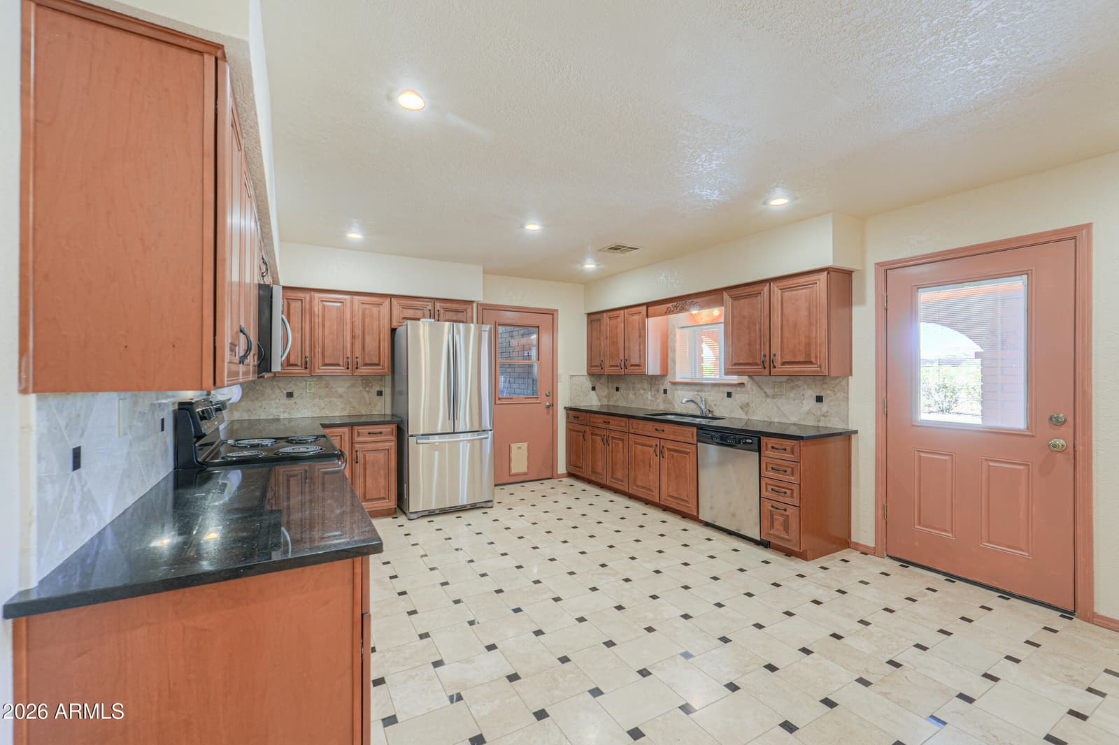 34200 S REYNOLDS Road, Black Canyon City, AZ 85324 — photo 16 of 82