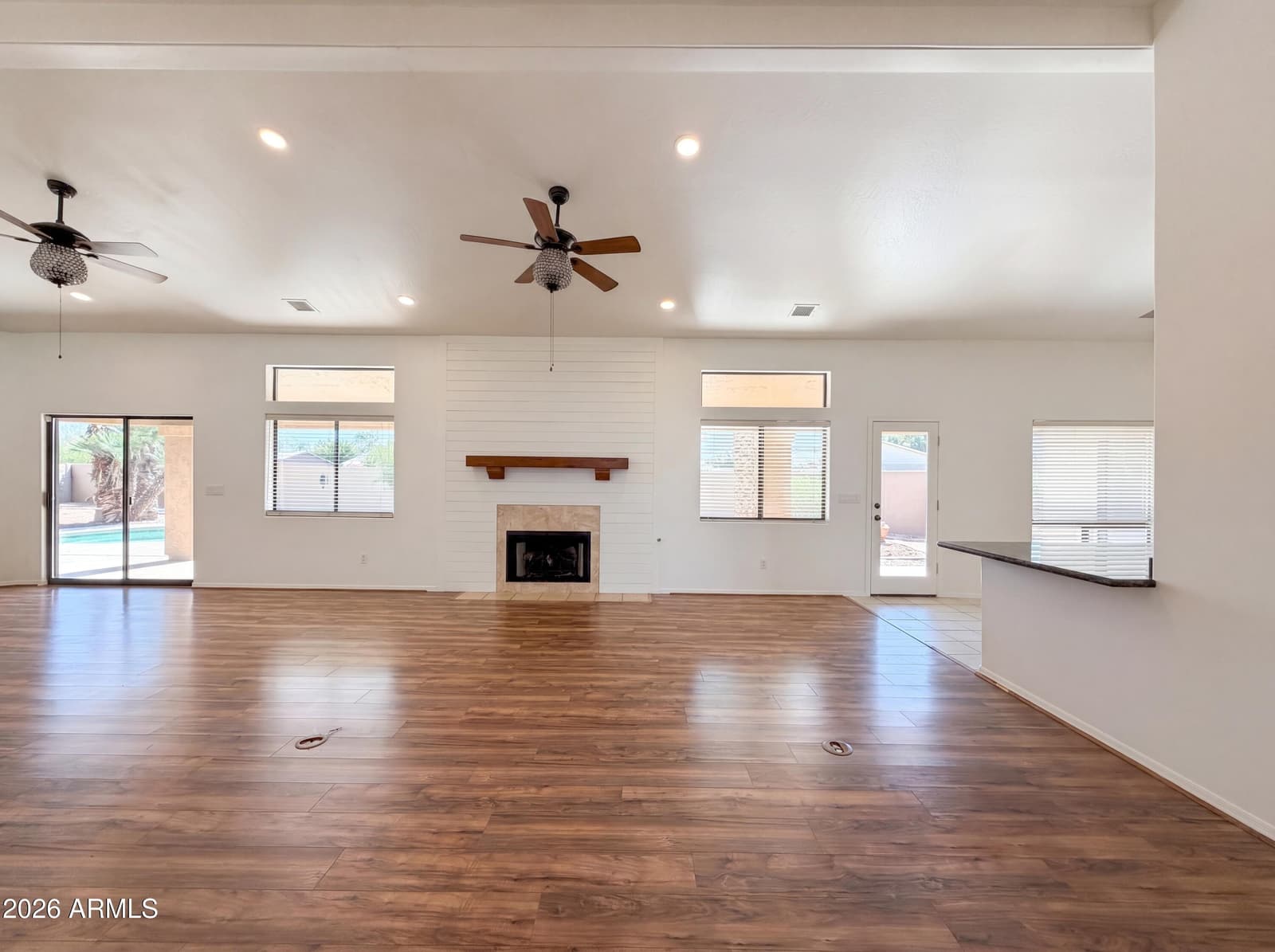 1207 E CLEARVIEW Drive, Casa Grande, AZ 85122 — photo 3 of 25
