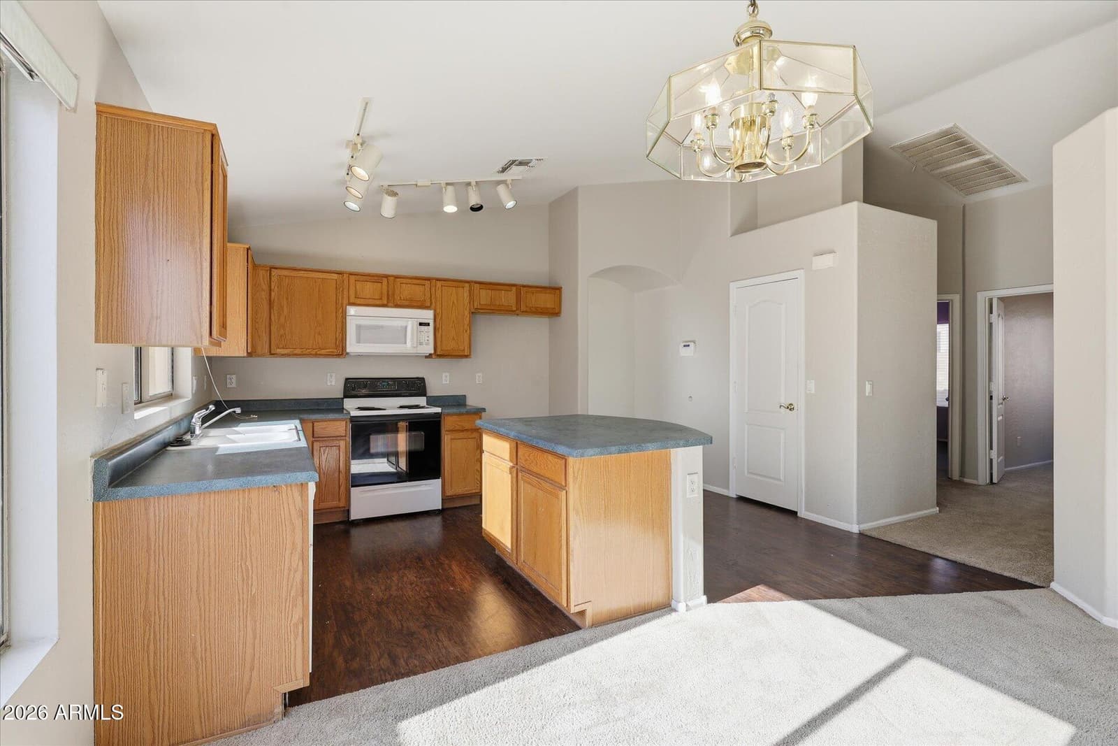 8708 E PORTOBELLO Avenue, Mesa, AZ 85212 — photo 12 of 41