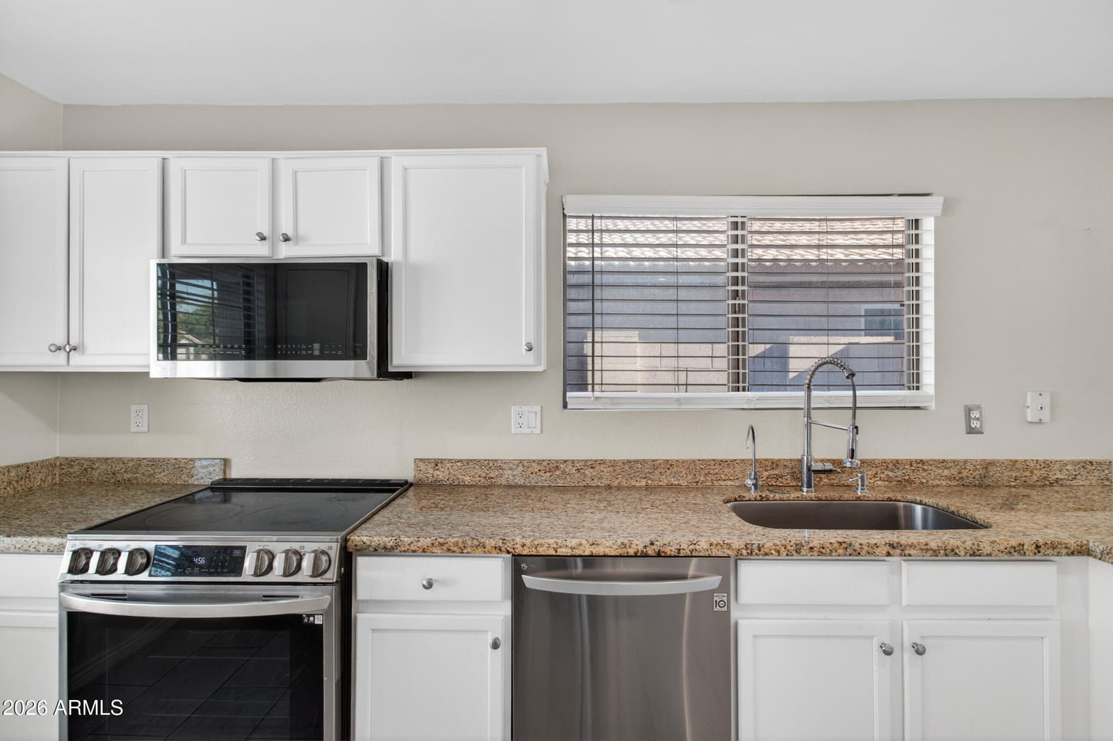 21820 N 32ND Avenue, Phoenix, AZ 85027 — photo 14 of 51