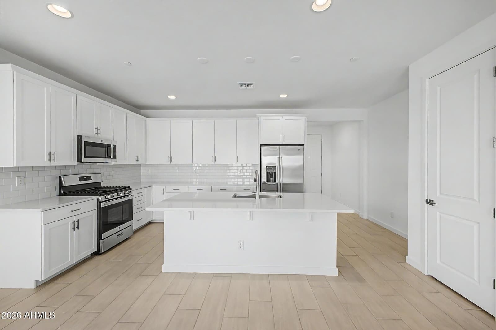 29491 N 135TH Lane, Peoria, AZ 85383 — photo 4 of 29