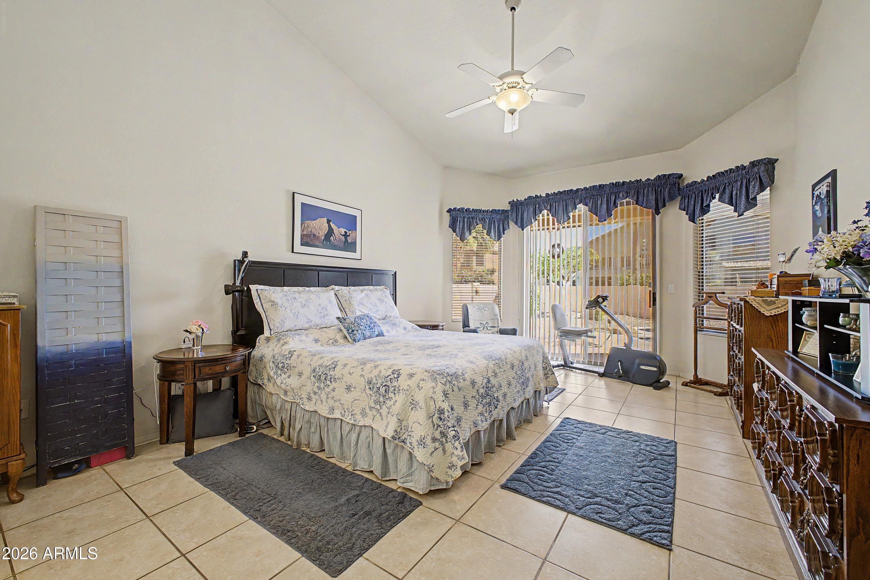 433 W DESERT Avenue, Gilbert, AZ 85233 — photo 10 of 22