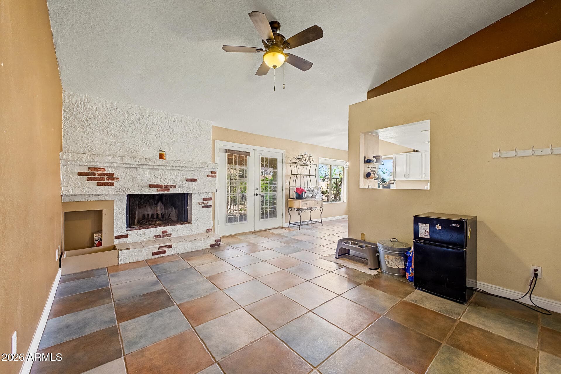 562 E HACKAMORE Street, Mesa, AZ 85203 — photo 8 of 49