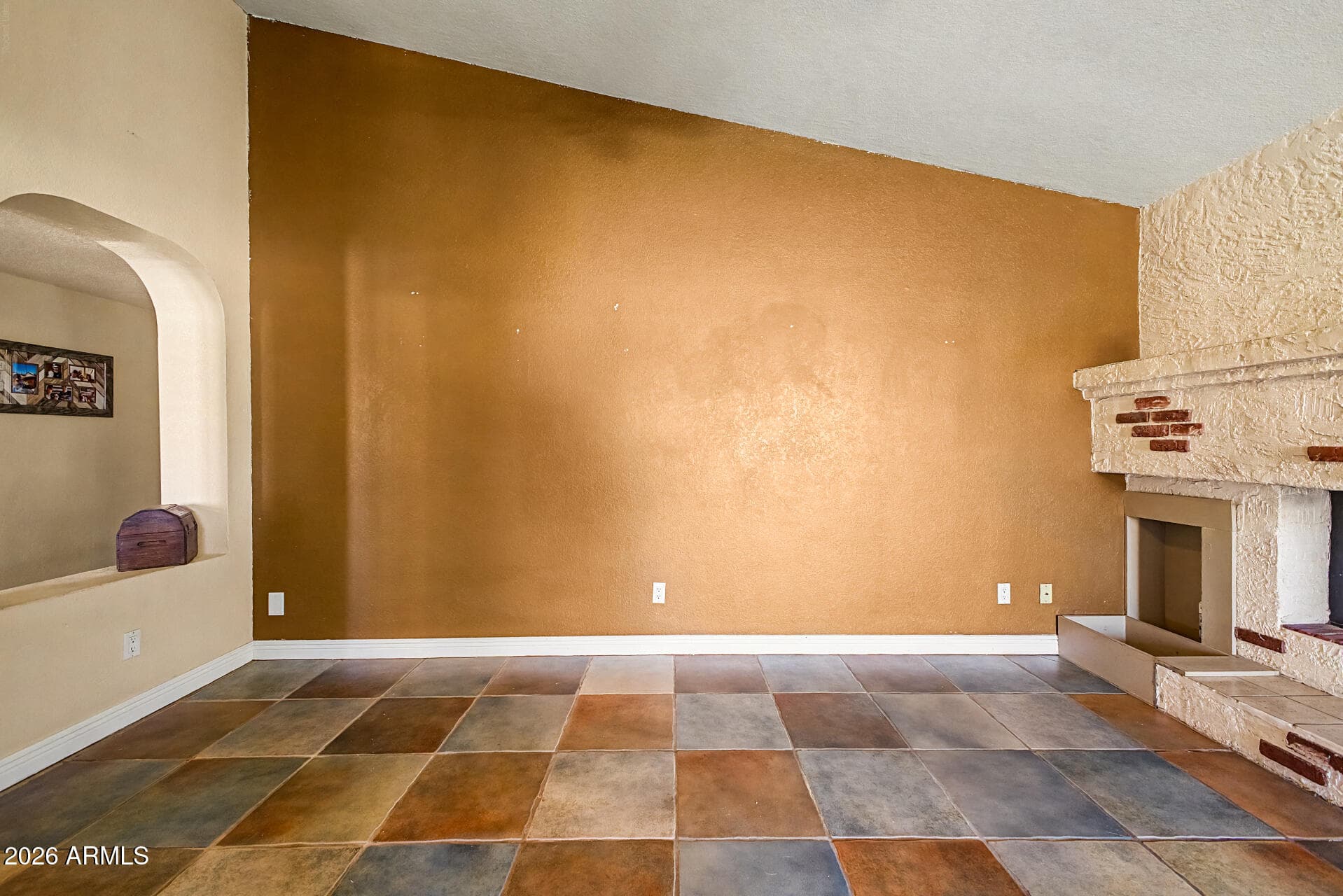 562 E HACKAMORE Street, Mesa, AZ 85203 — photo 10 of 49