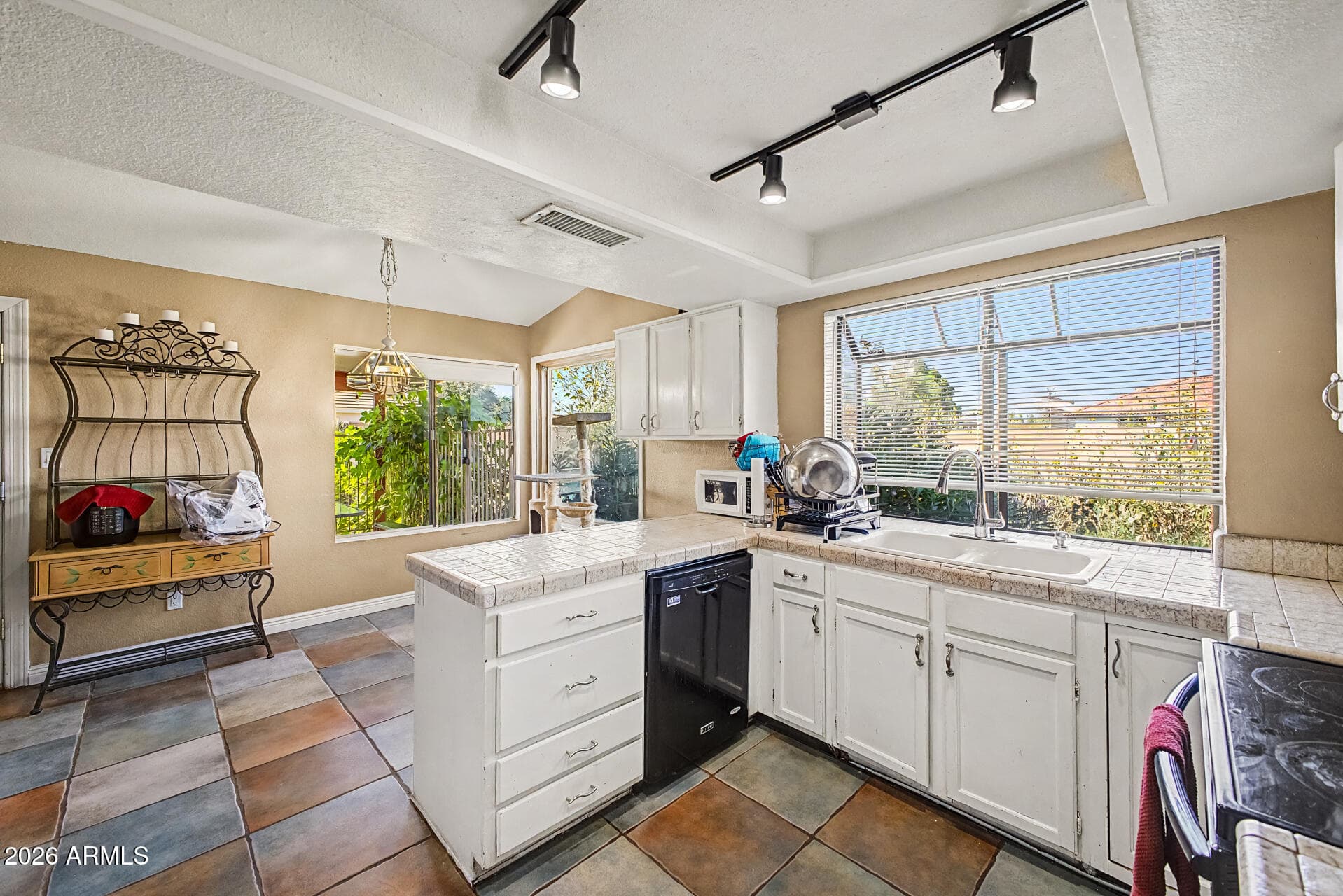 562 E HACKAMORE Street, Mesa, AZ 85203 — photo 18 of 49