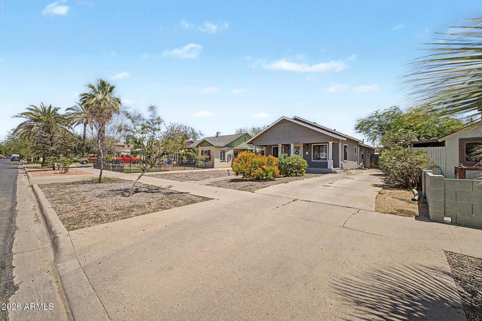 1645 W WILLETTA Street, Phoenix, AZ 85007 — photo 3 of 37