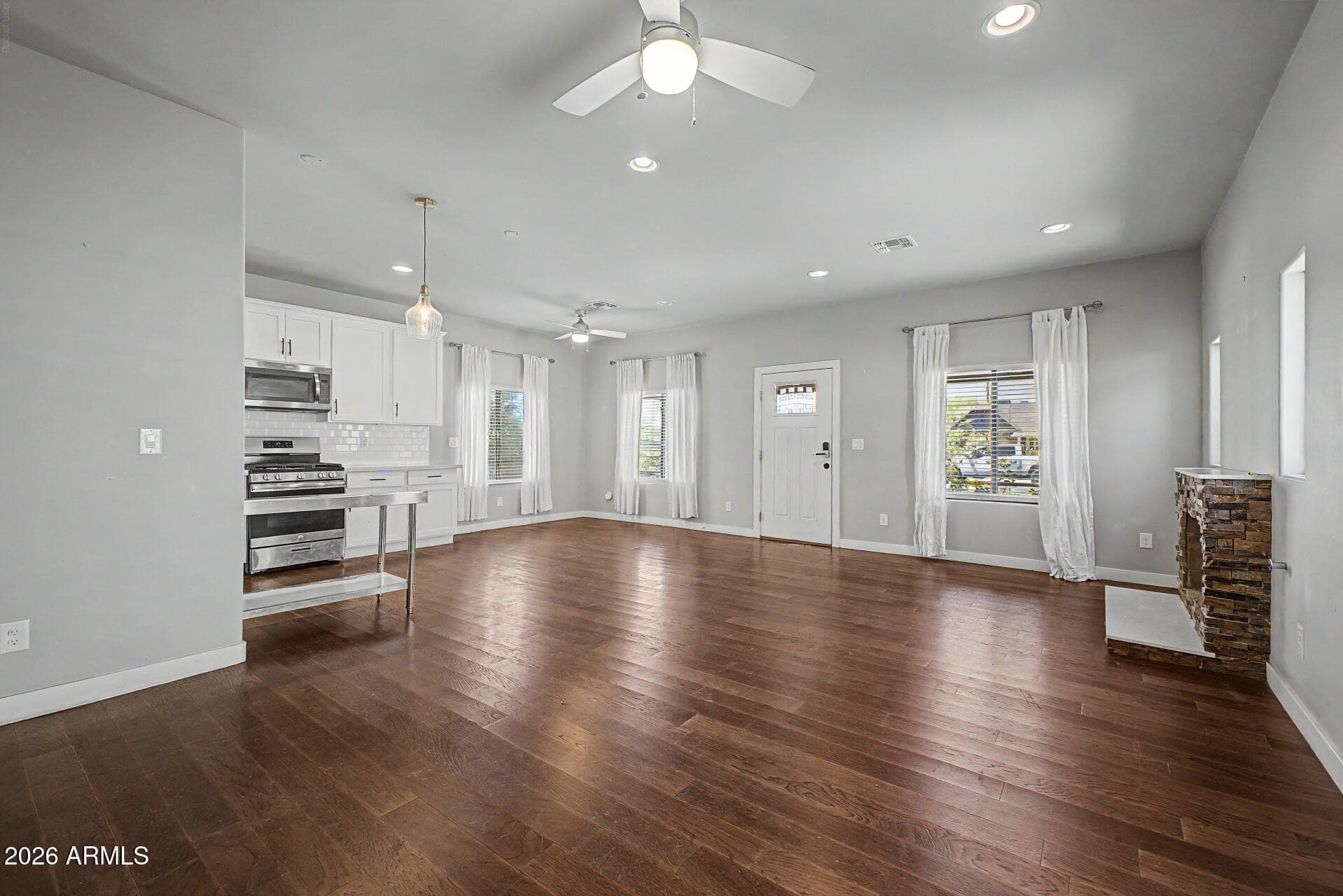 1645 W WILLETTA Street, Phoenix, AZ 85007 — photo 9 of 37
