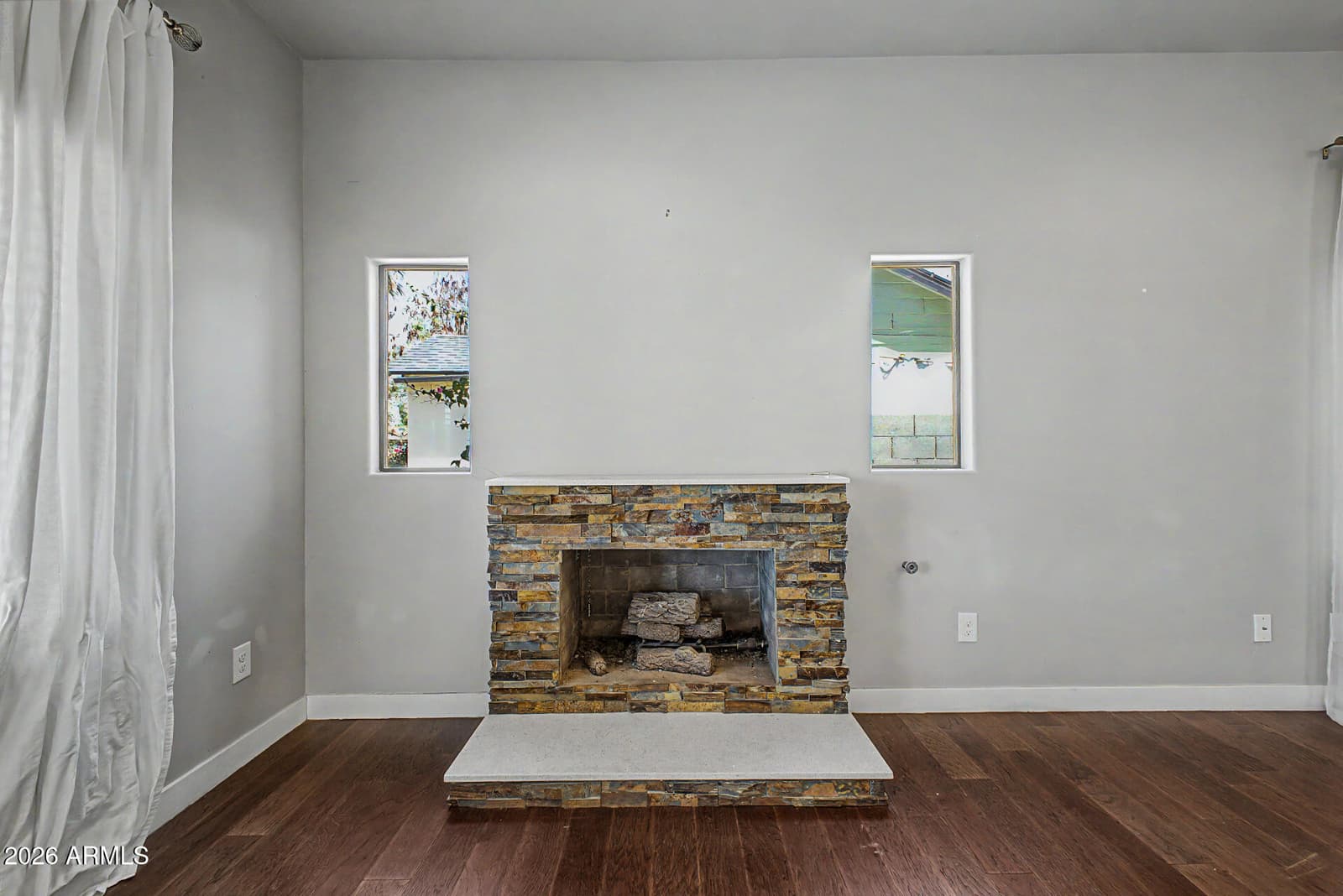 1645 W WILLETTA Street, Phoenix, AZ 85007 — photo 10 of 37