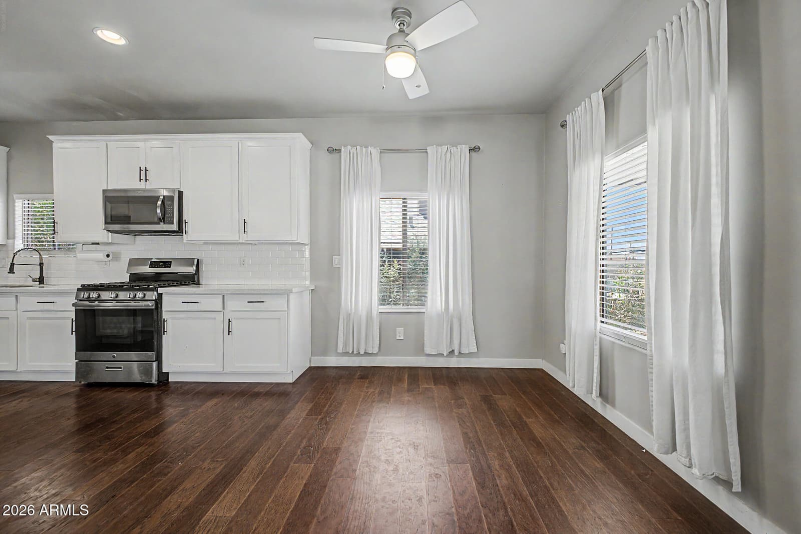 1645 W WILLETTA Street, Phoenix, AZ 85007 — photo 12 of 37