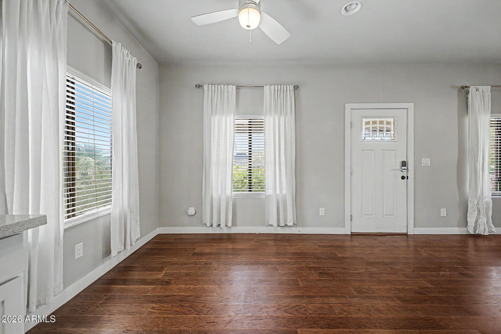 1645 W WILLETTA Street, Phoenix, AZ 85007 — photo 13 of 37