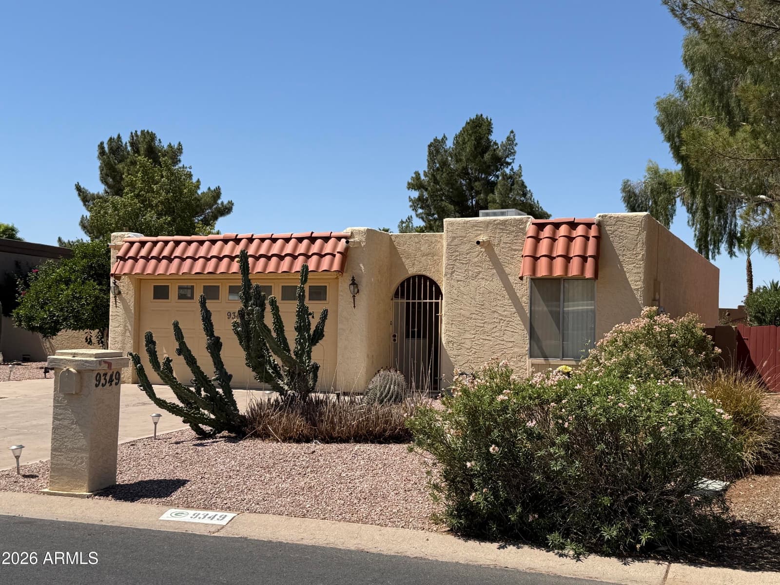 9349 E PARKSIDE Drive, Sun Lakes, AZ 85248 — photo 7 of 52