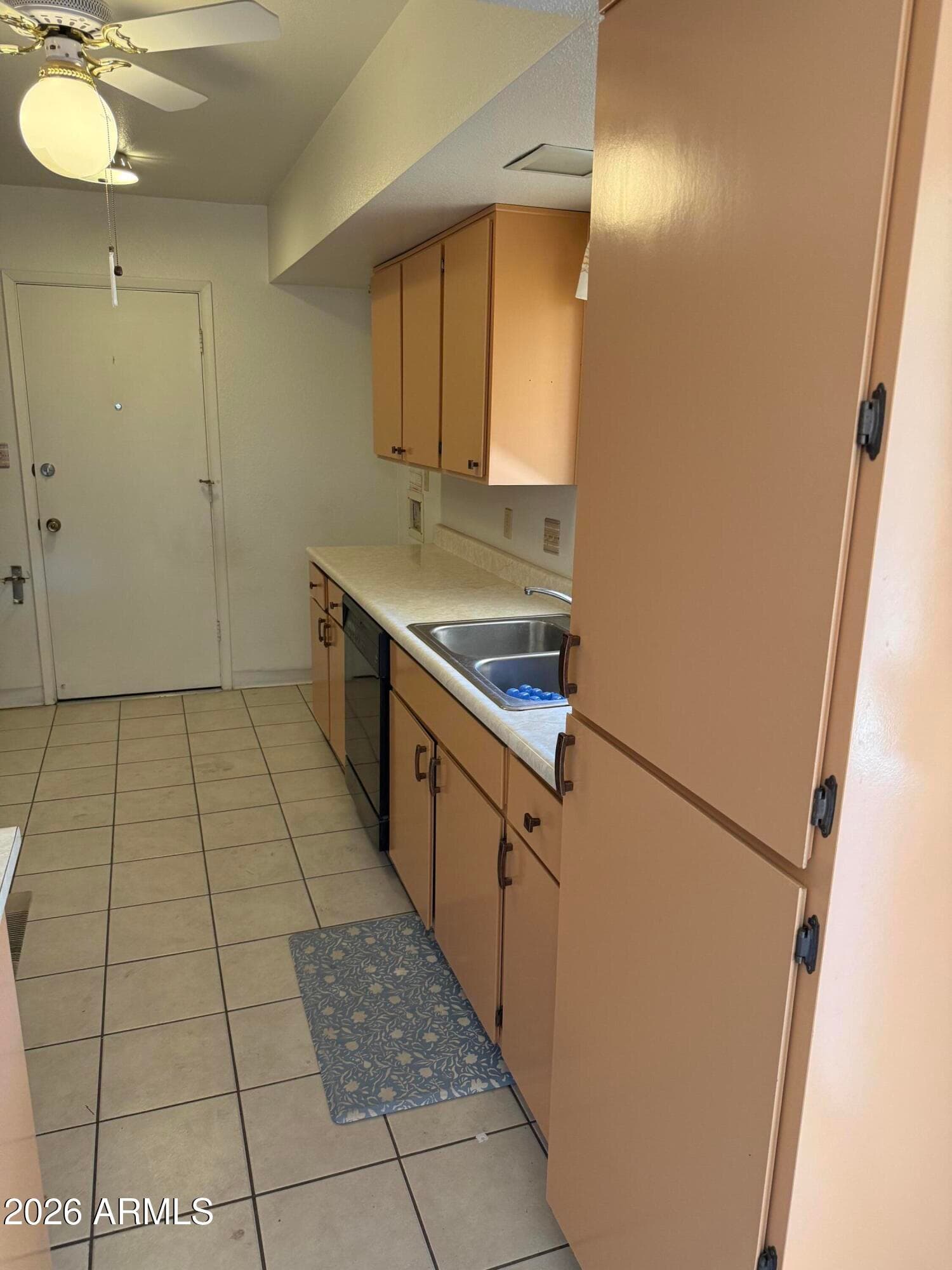 9349 E PARKSIDE Drive, Sun Lakes, AZ 85248 — photo 13 of 52
