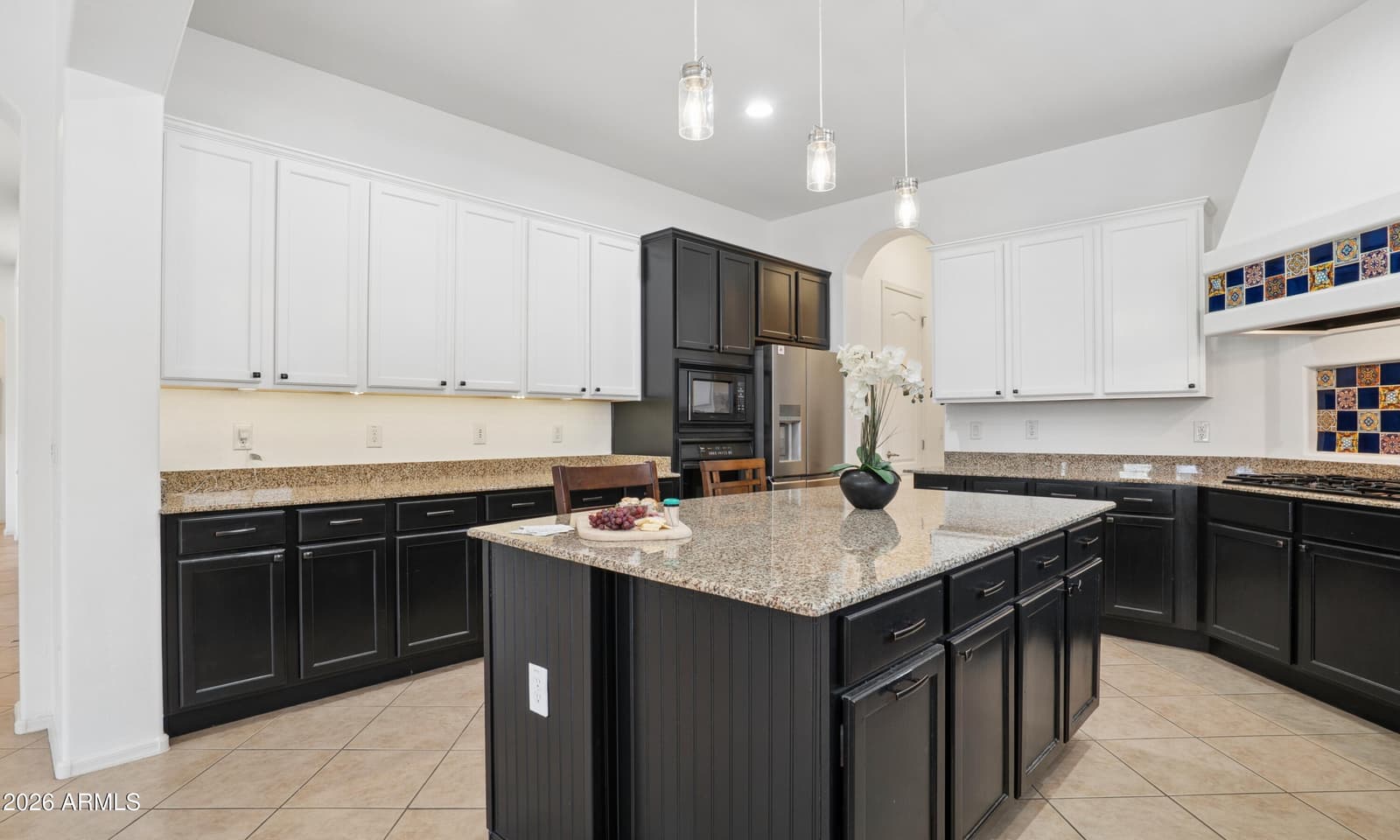 2341 W BRAMBLE BERRY Lane, Phoenix, AZ 85085 — photo 6 of 50