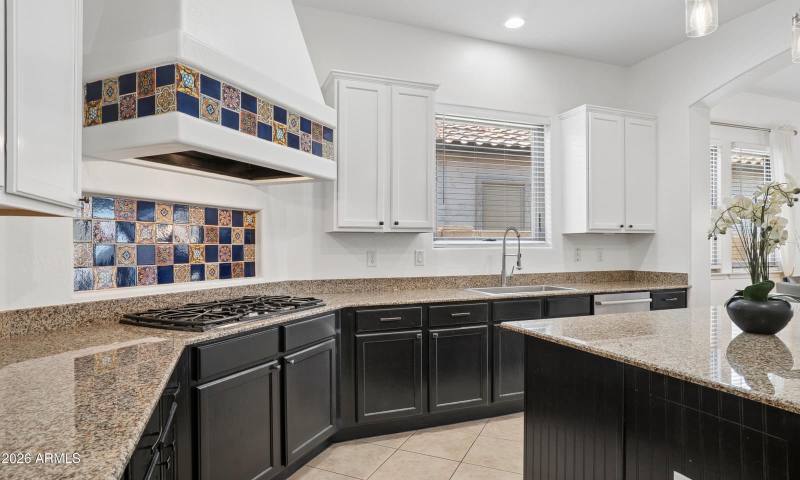 2341 W BRAMBLE BERRY Lane, Phoenix, AZ 85085 — photo 8 of 50