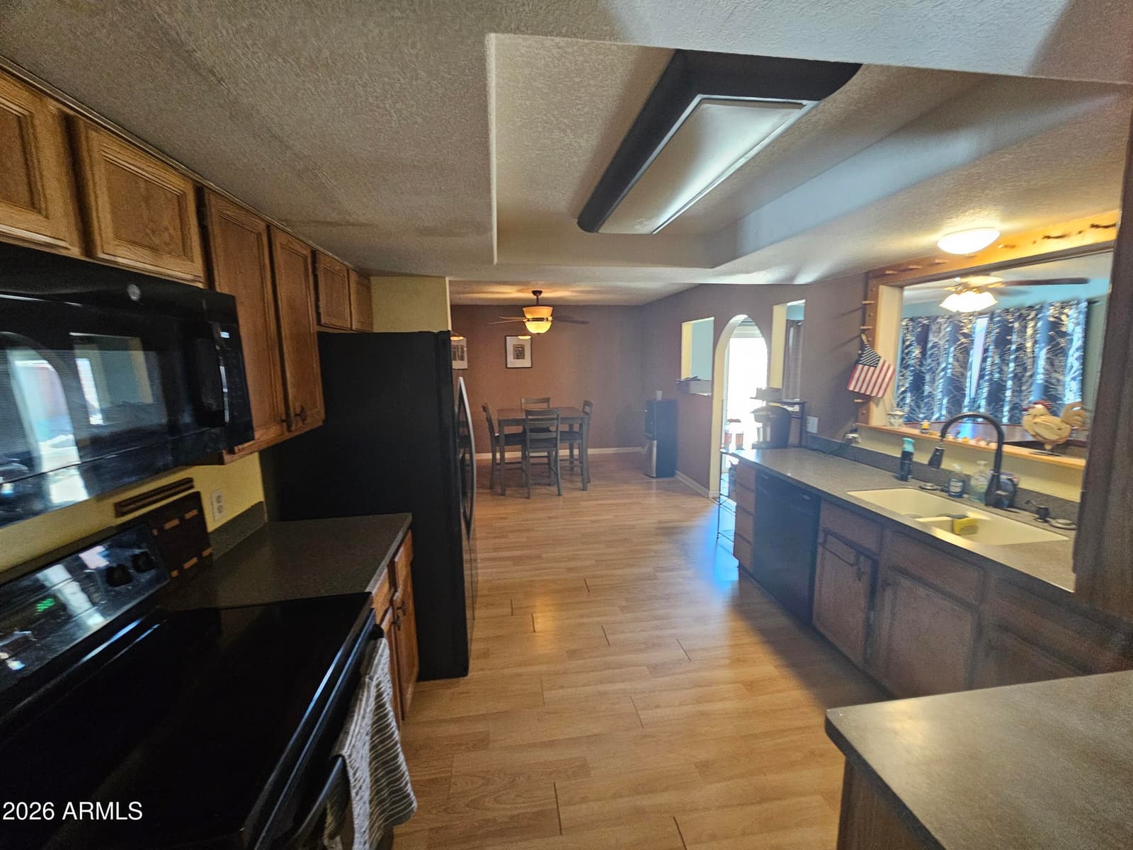831 N BUCKHORN Place, Sierra Vista, AZ 85635 — photo 9 of 38