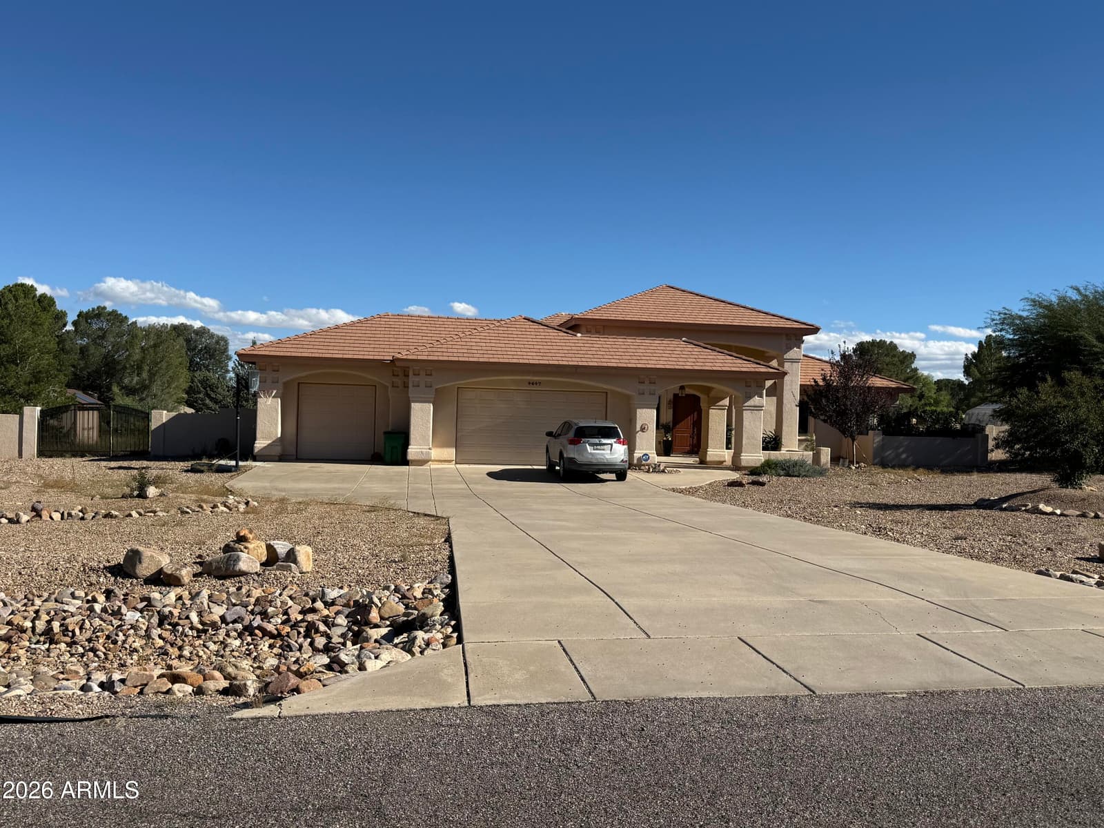 4647 S SHOSHONI Avenue, Sierra Vista, AZ 85650 — photo 1 of 38