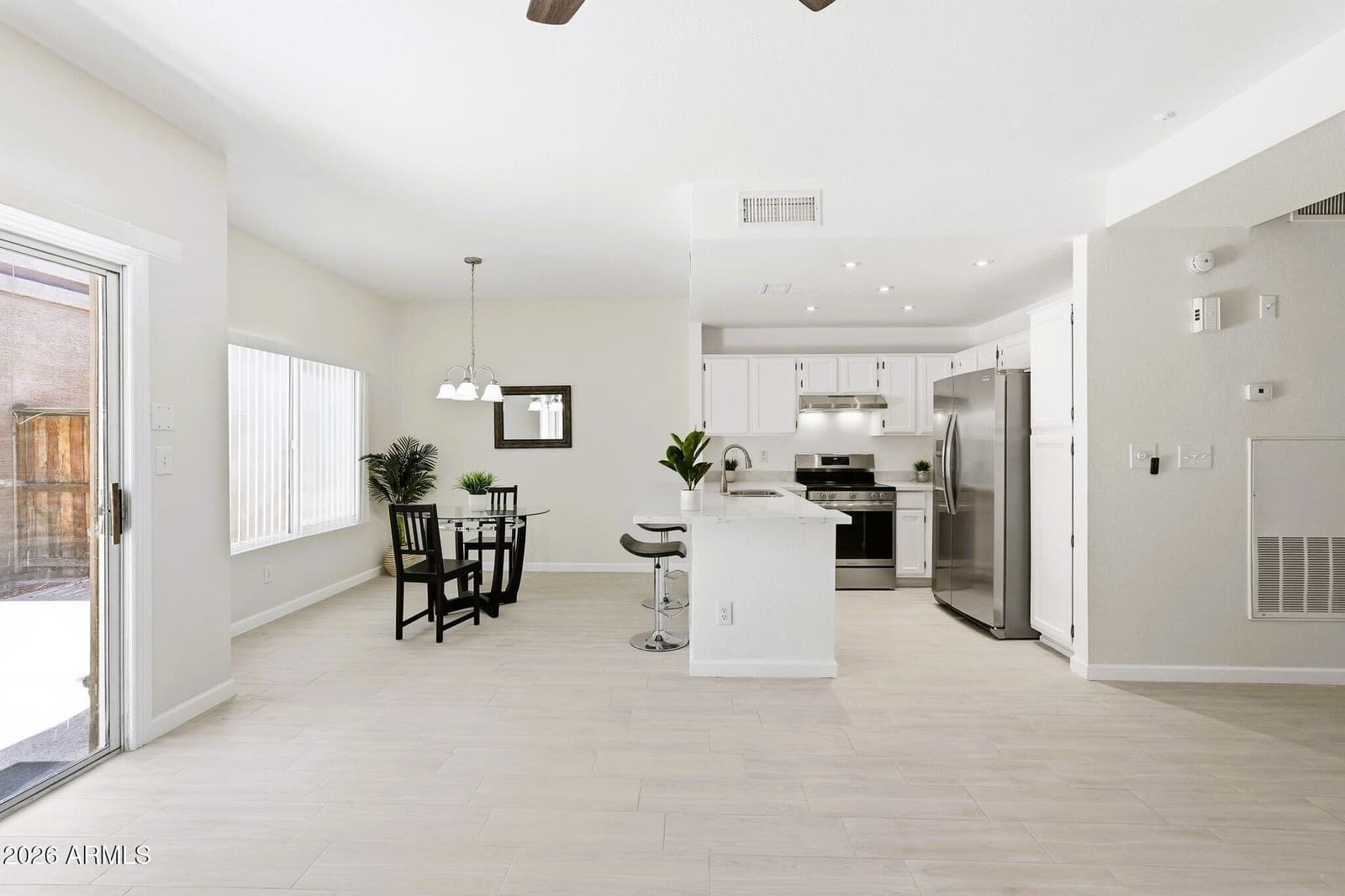13833 S 40TH Street 1004, Phoenix, AZ 85044 — photo 8 of 33