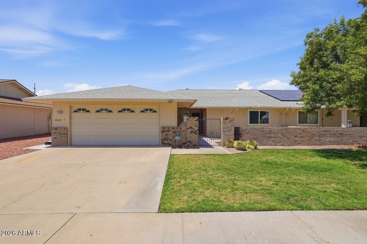 10548 W CAMPANA Drive, Sun City, AZ 85351 — photo 2 of 23