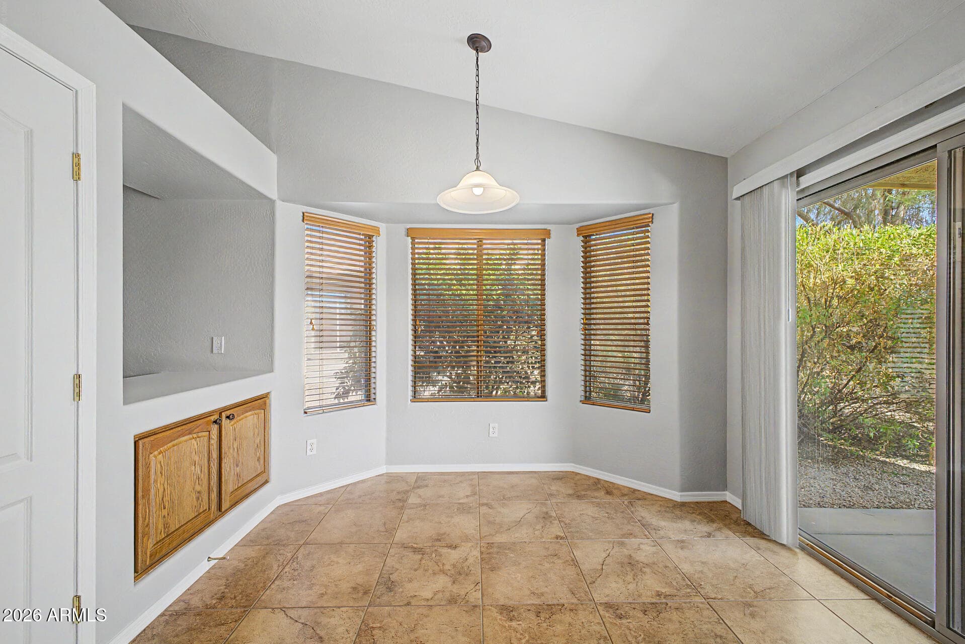 2591 E SANTA MARIA Drive, Casa Grande, AZ 85194 — photo 7 of 23