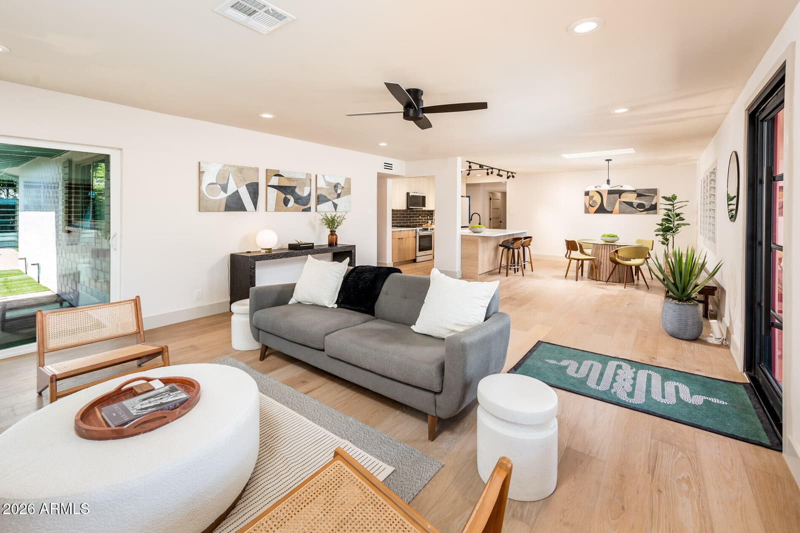8407 E RANCHO VISTA Drive, Scottsdale, AZ 85251 — photo 1 of 54
