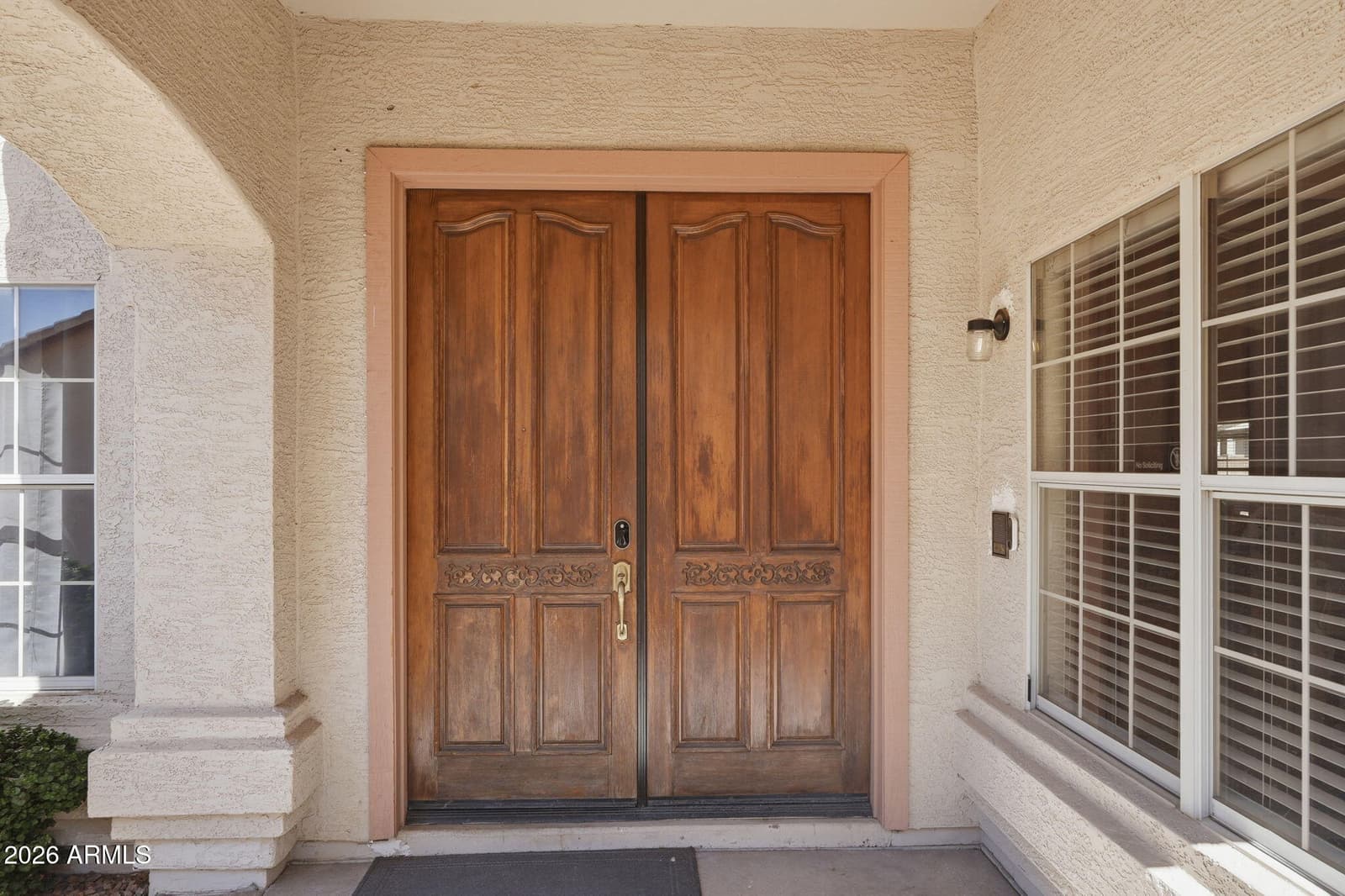 548 W MENDOZA Avenue, Mesa, AZ 85210 — photo 4 of 52