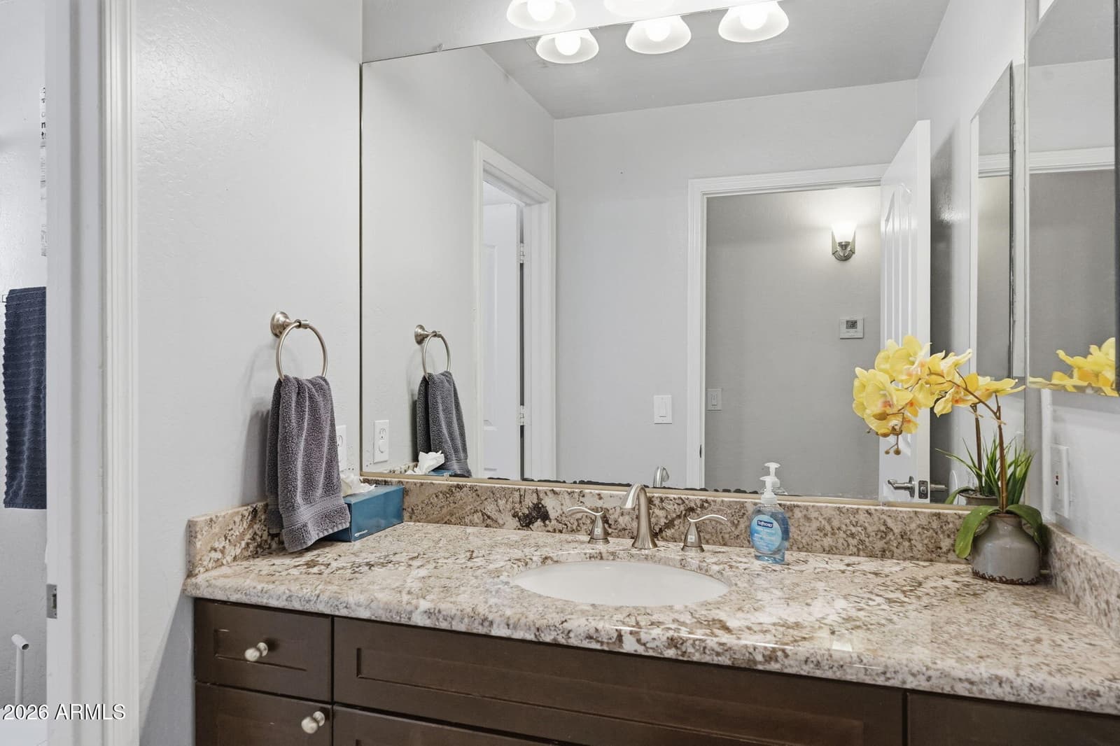 548 W MENDOZA Avenue, Mesa, AZ 85210 — photo 37 of 52