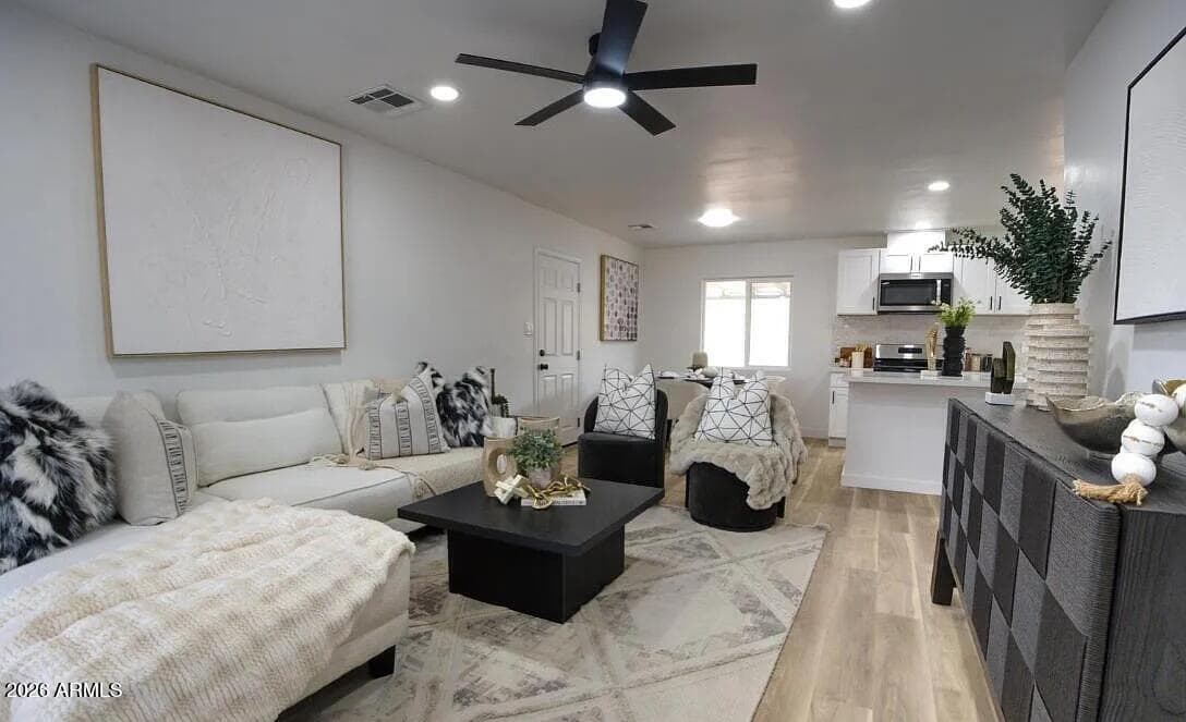 4437 E ALMERIA Road, Phoenix, AZ 85008 — photo 3 of 28