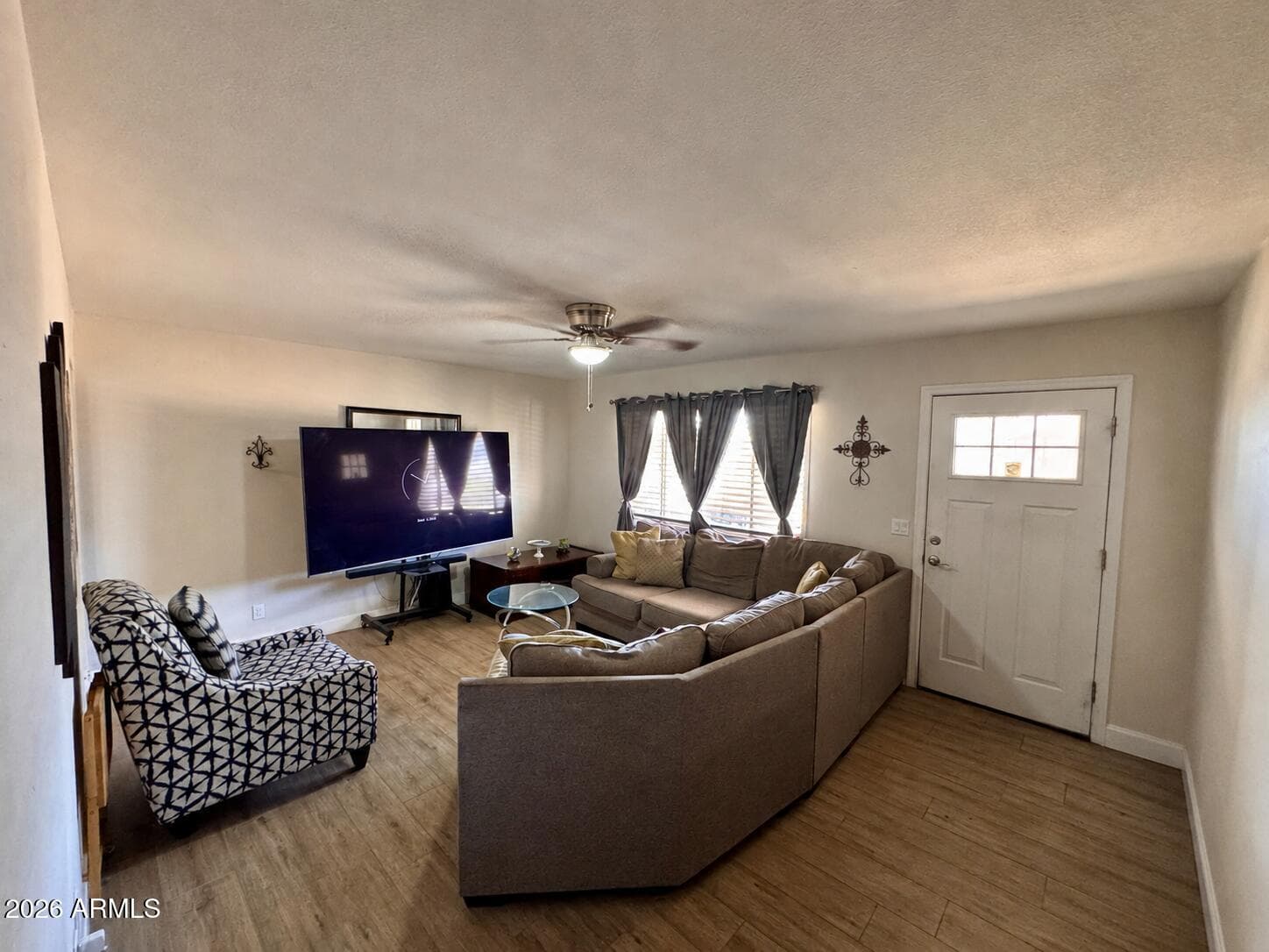 3317 W LAUREL Lane, Phoenix, AZ 85029 — photo 2 of 6