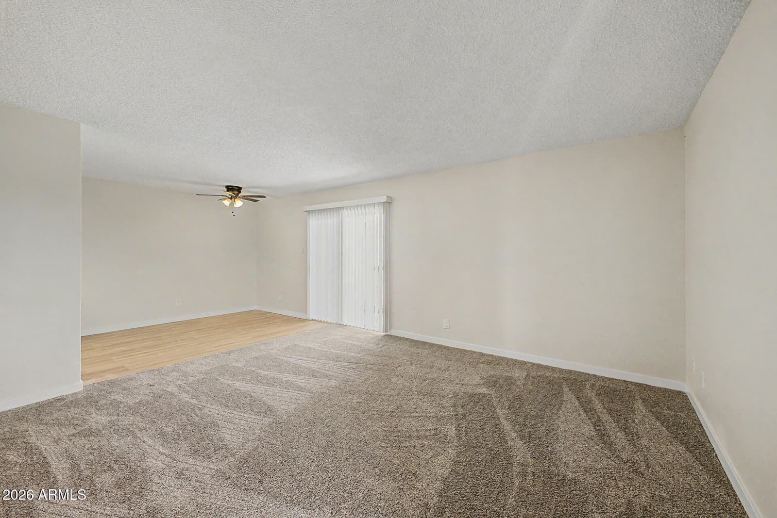 3810 N MARYVALE Parkway 2016, Phoenix, AZ 85031 — photo 4 of 33