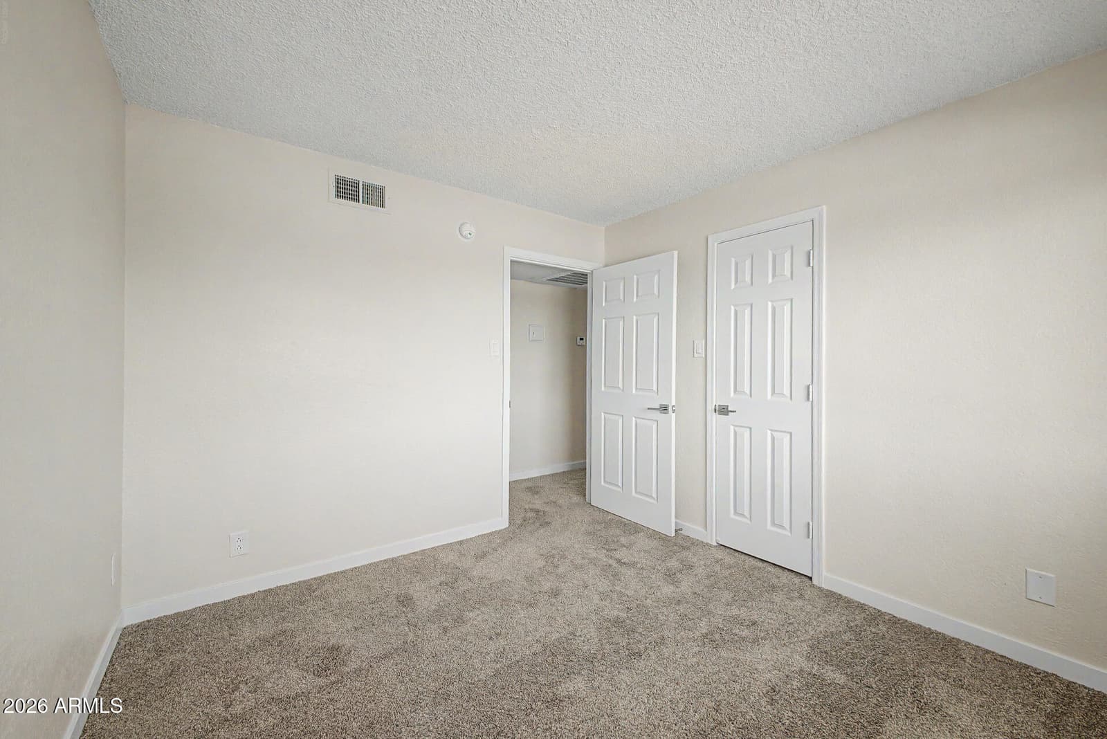 3810 N MARYVALE Parkway 2016, Phoenix, AZ 85031 — photo 19 of 33
