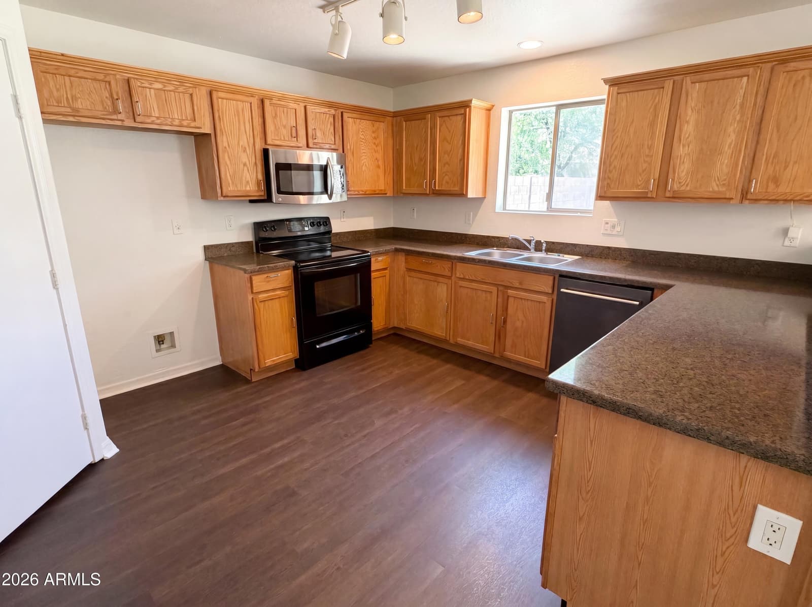 13976 W PORT ROYALE Lane, Surprise, AZ 85379 — photo 2 of 25