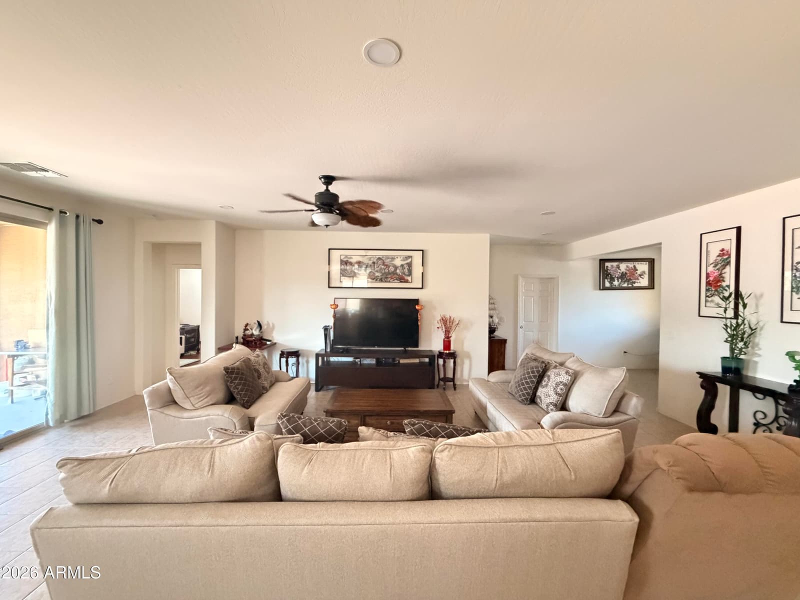 10156 W GOLDEN Lane, Peoria, AZ 85345 — photo 14 of 34