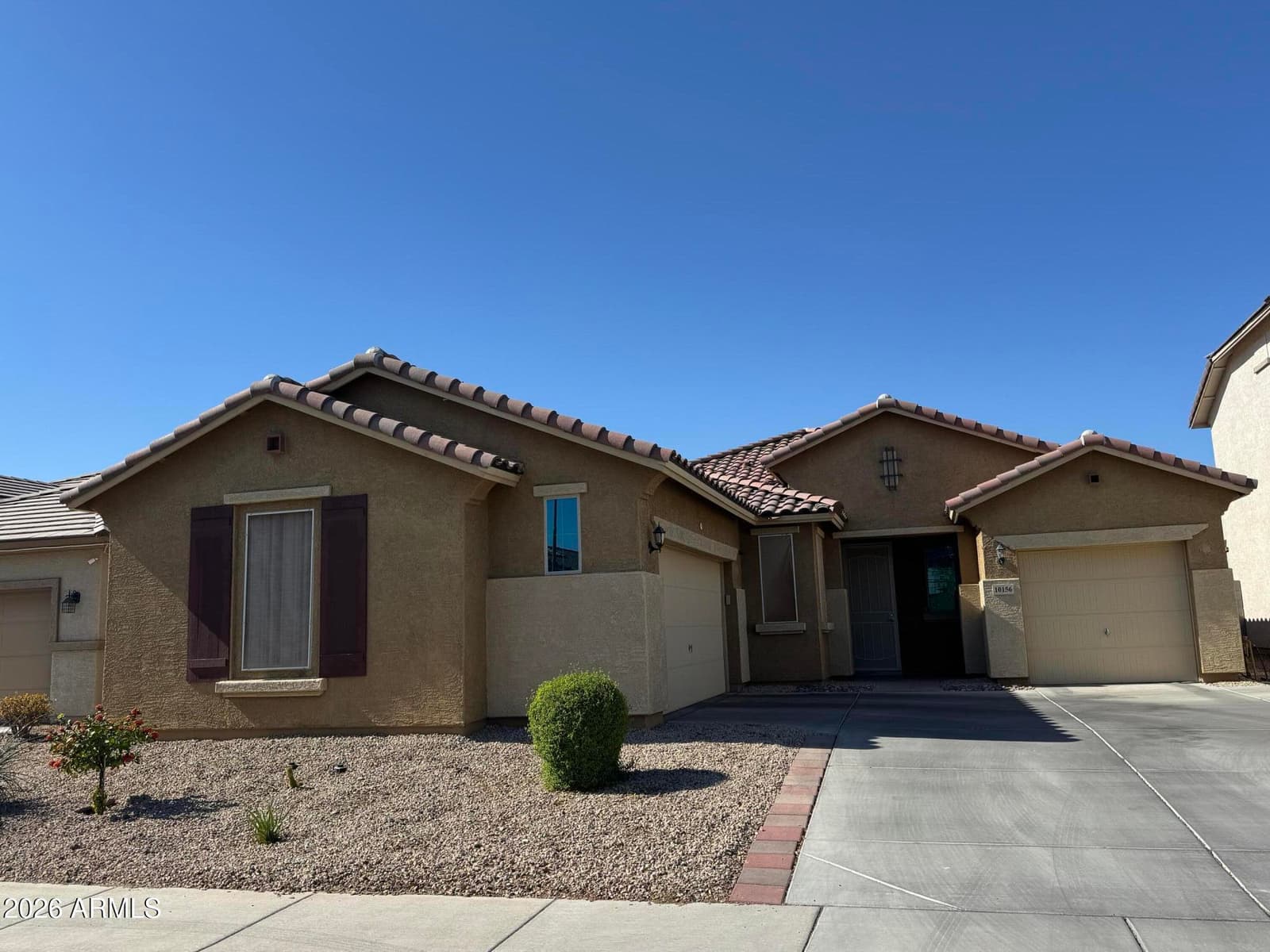 10156 W GOLDEN Lane, Peoria, AZ 85345 — photo 2 of 34