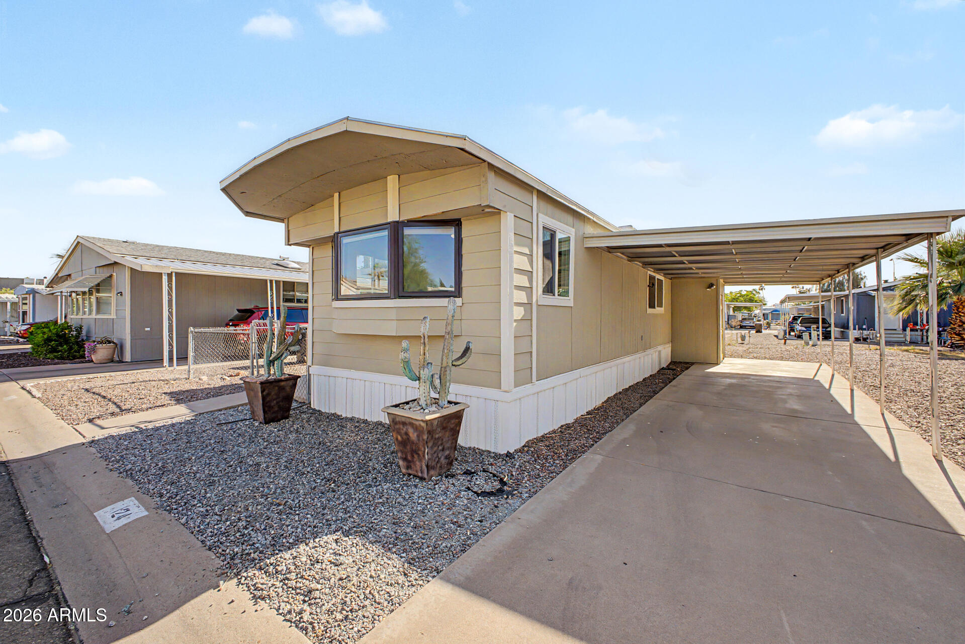 535 S ALMA SCHOOL Road 124, Mesa, AZ 85210 — photo 5 of 28