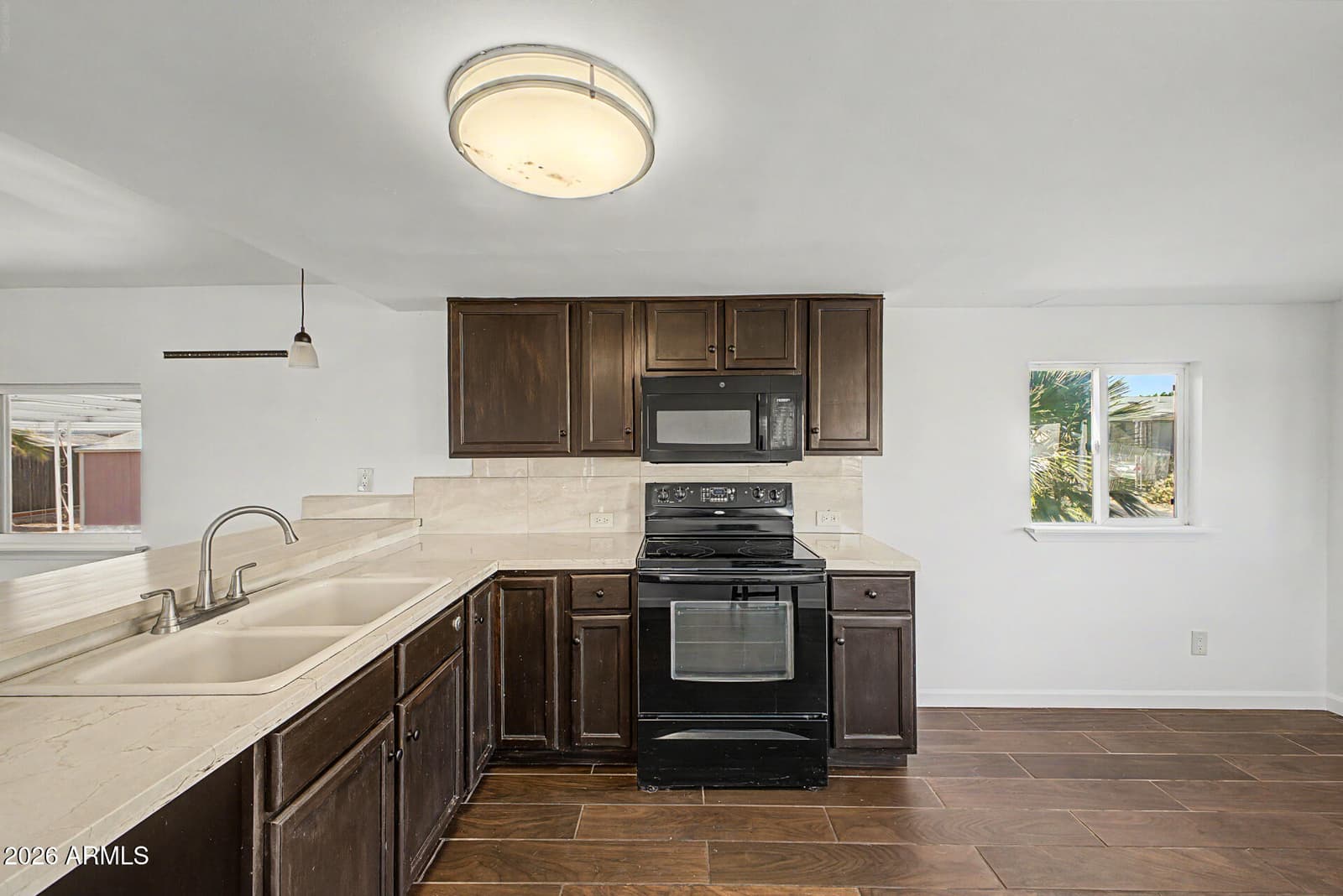 535 S ALMA SCHOOL Road 124, Mesa, AZ 85210 — photo 16 of 28