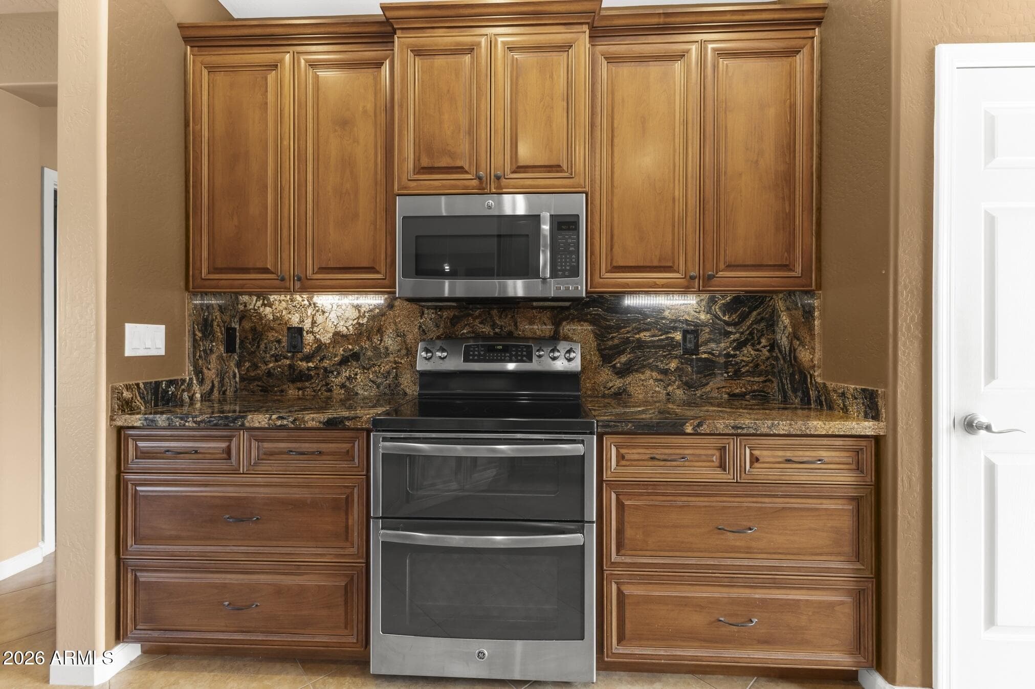 18607 N DIAMOND Drive, Surprise, AZ 85374 — photo 12 of 33