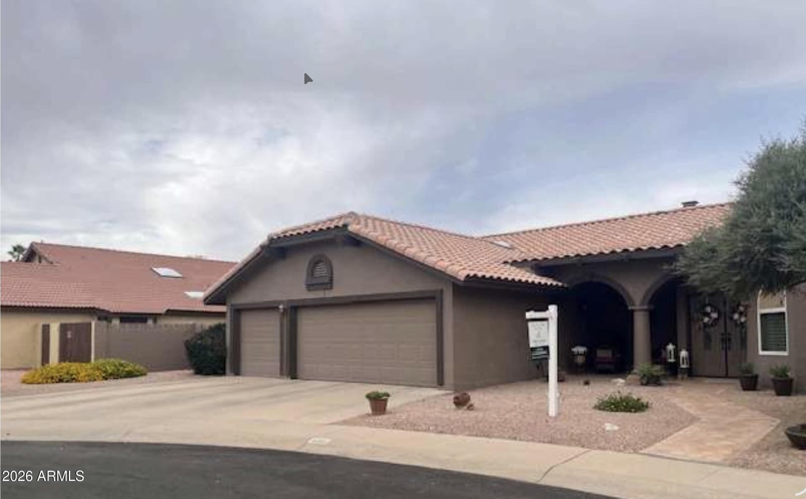 586 W CASA GRANDE LAKES Boulevard N, Casa Grande, AZ 85122 — photo 2 of 54
