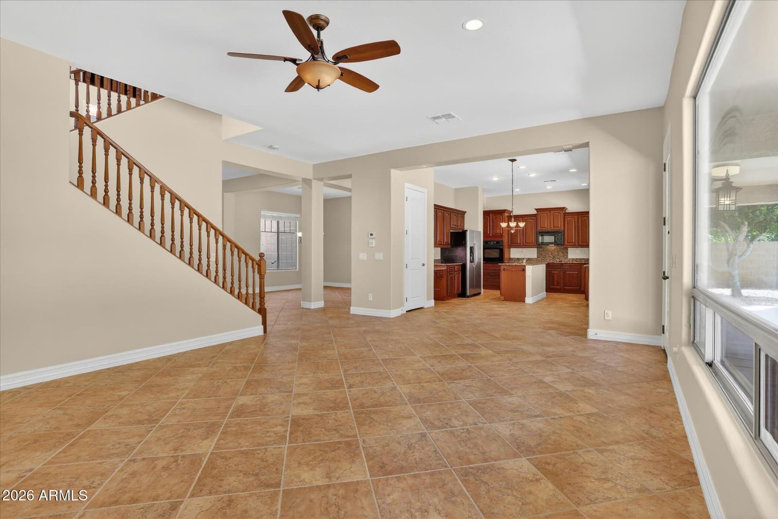 6931 W DALE Lane, Peoria, AZ 85383 — photo 13 of 66