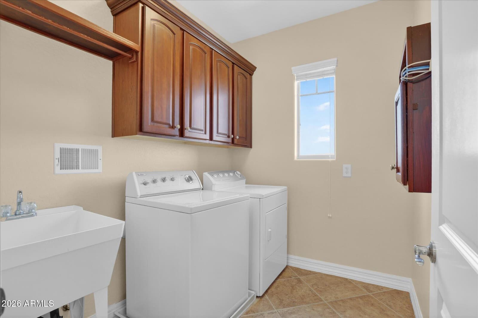 6931 W DALE Lane, Peoria, AZ 85383 — photo 55 of 66