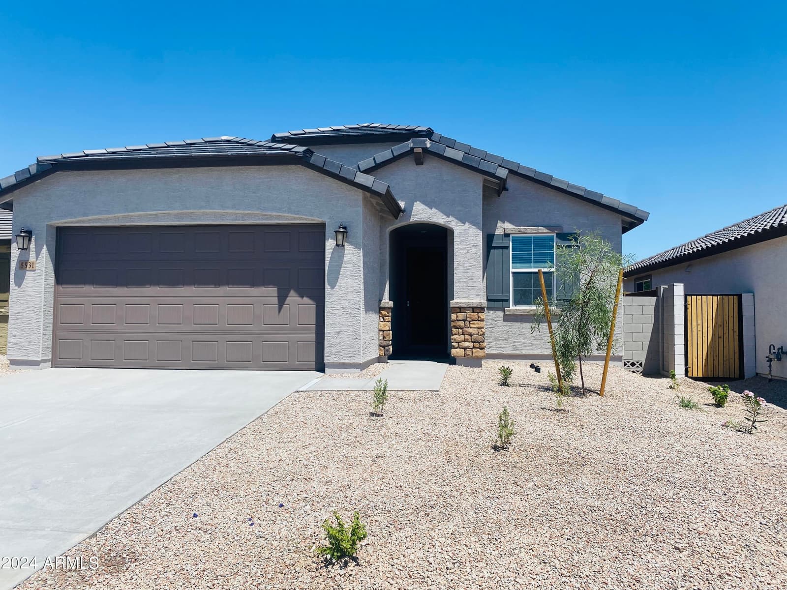 5531 S 23RD Drive, Phoenix, AZ 85041 — photo 1 of 18