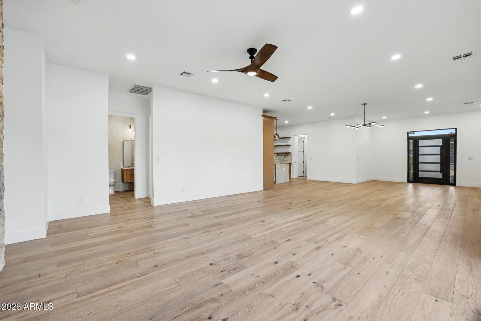 4107 E AVALON Drive, Phoenix, AZ 85018 — photo 13 of 64